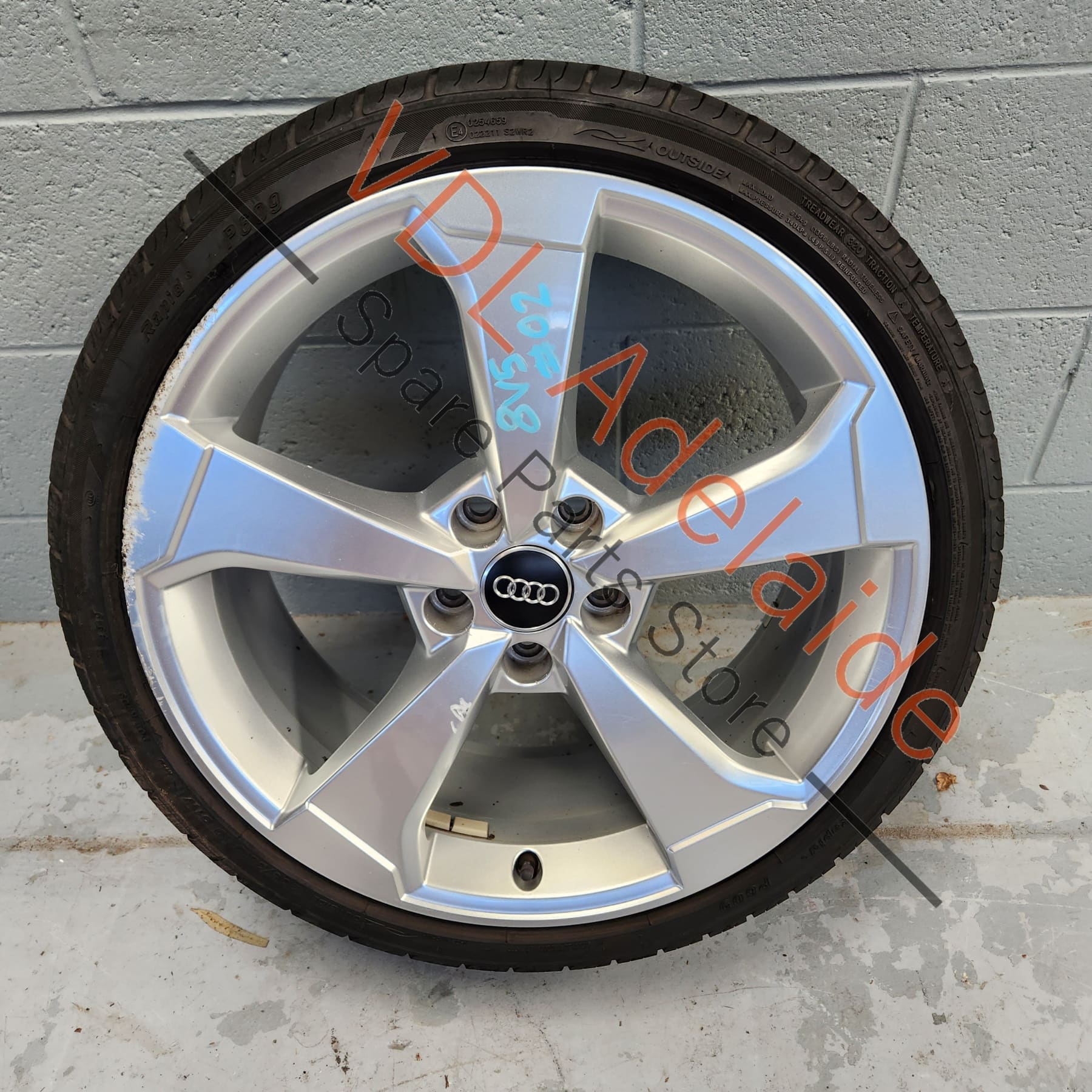 Genuine Audi 8V S3 RS3 5 Spoke 19 x 8 ET49 Rotor Design Alloy Wheel wi ...