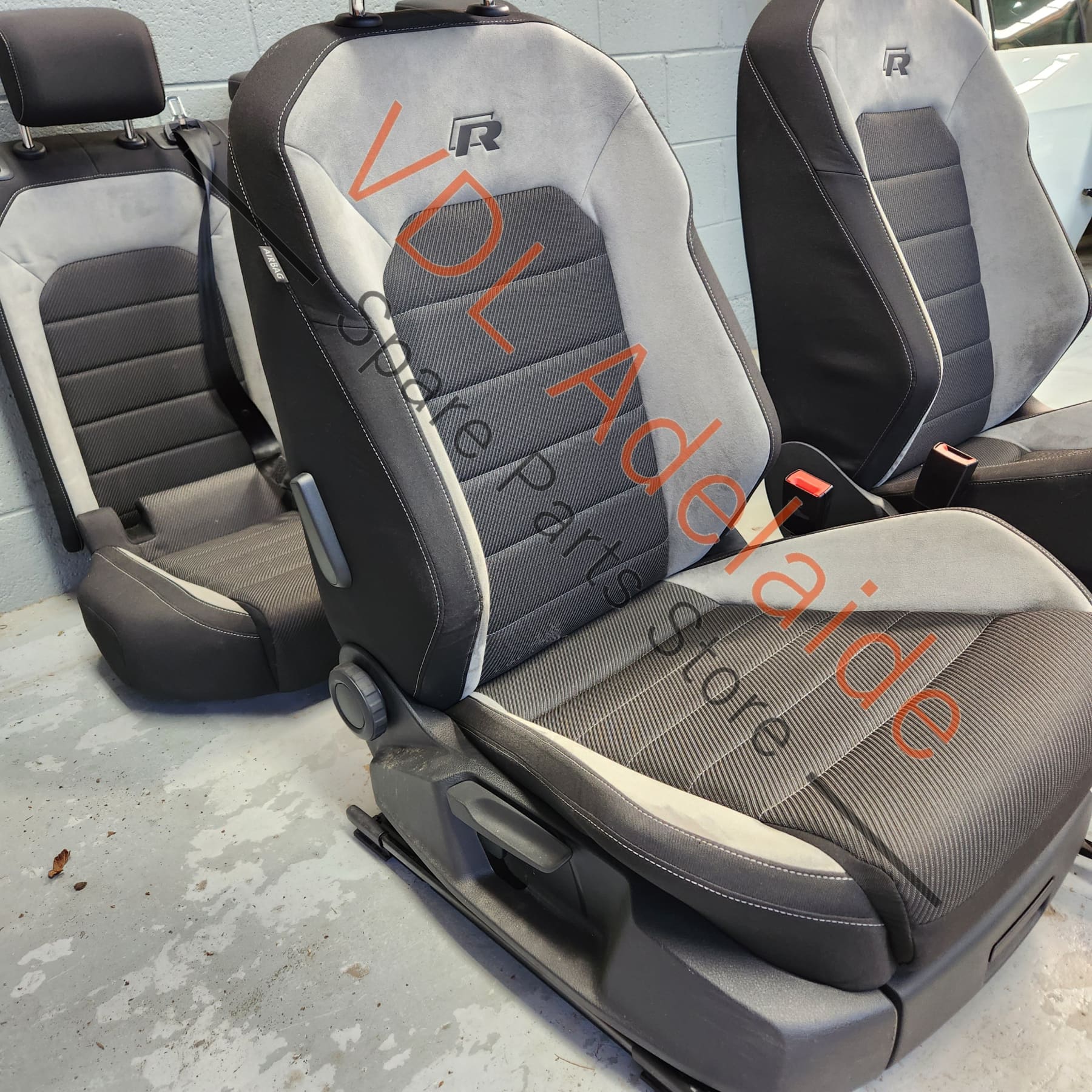 VW Golf MK7 R Set of Cloth Seats front & Rear