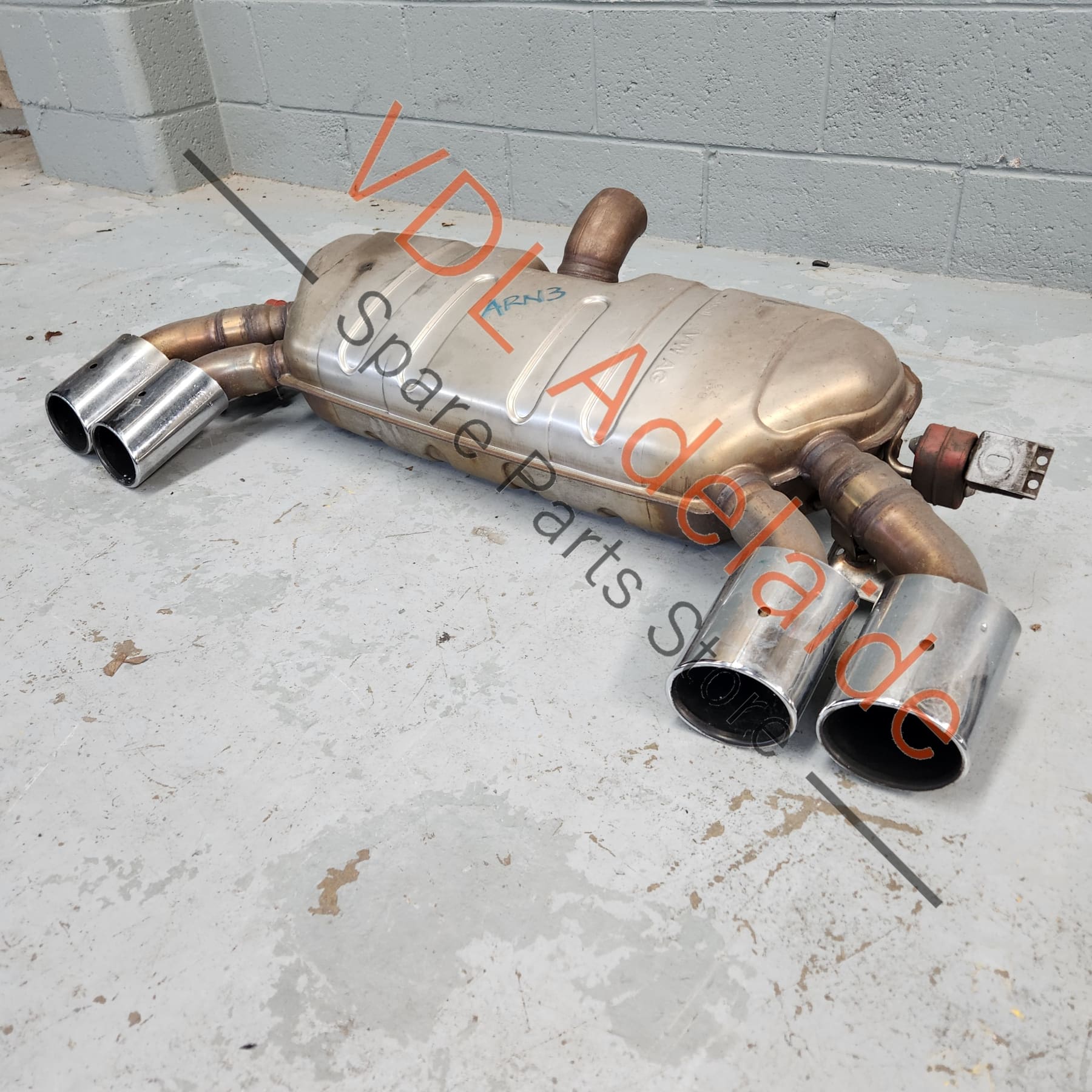 VW Golf R MK7 Rear Exhaust Muffler with Chrome Tips