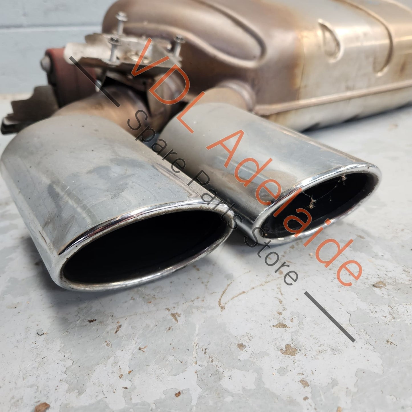 VW Golf R MK7 Rear Exhaust Muffler with Chrome Tips