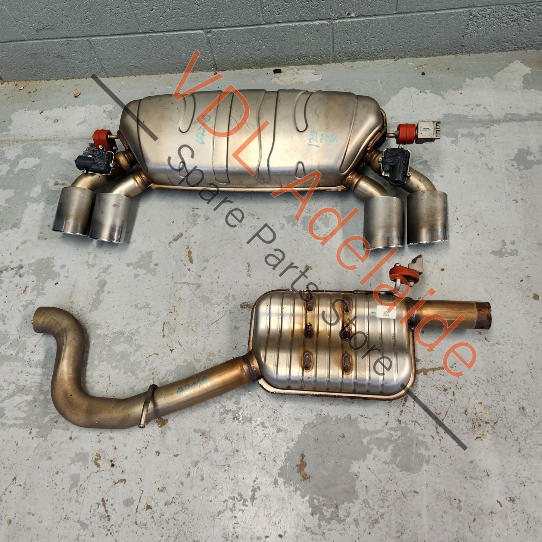 VW Golf R MK7 Whole Rear Exhaust Muffler with Resonator & Chrome Tips