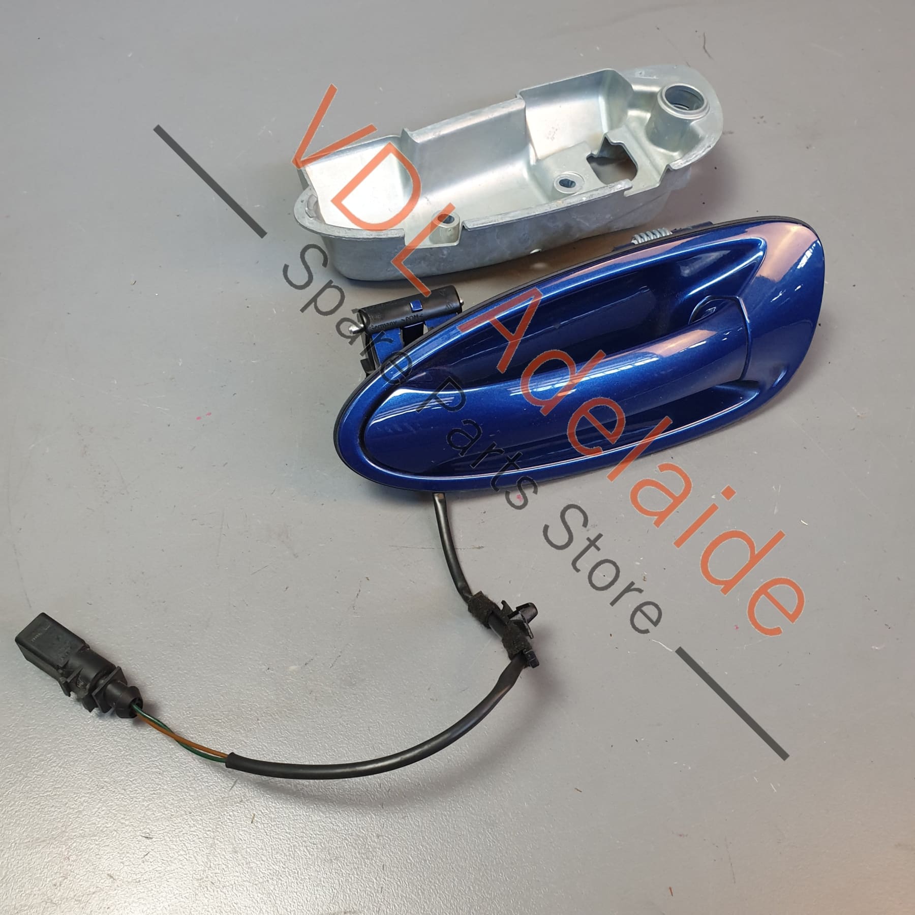 Porsche 911 Cayman Boxster Left Side Exterior Door Handle