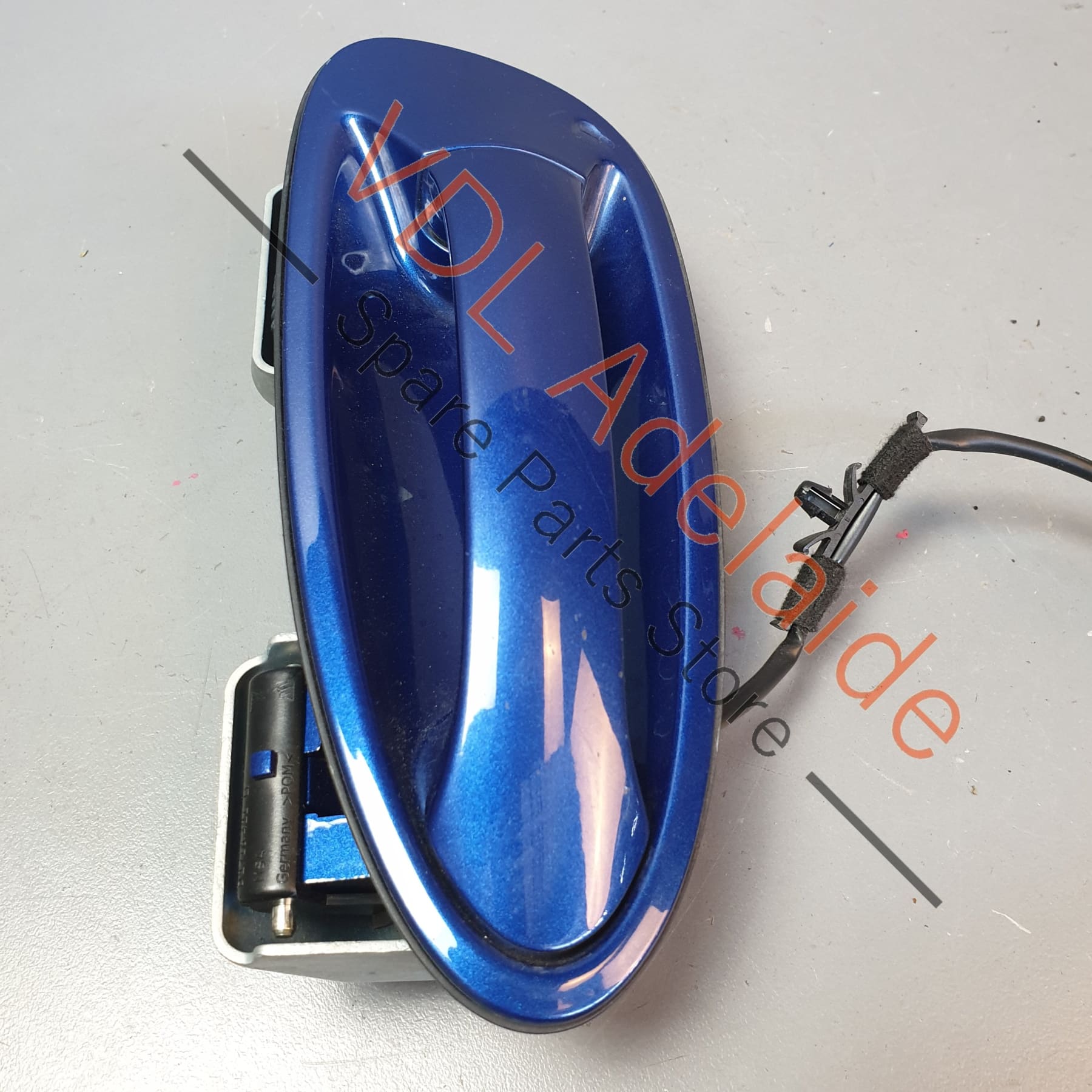 Porsche 911 Cayman Boxster Left Side Exterior Door Handle