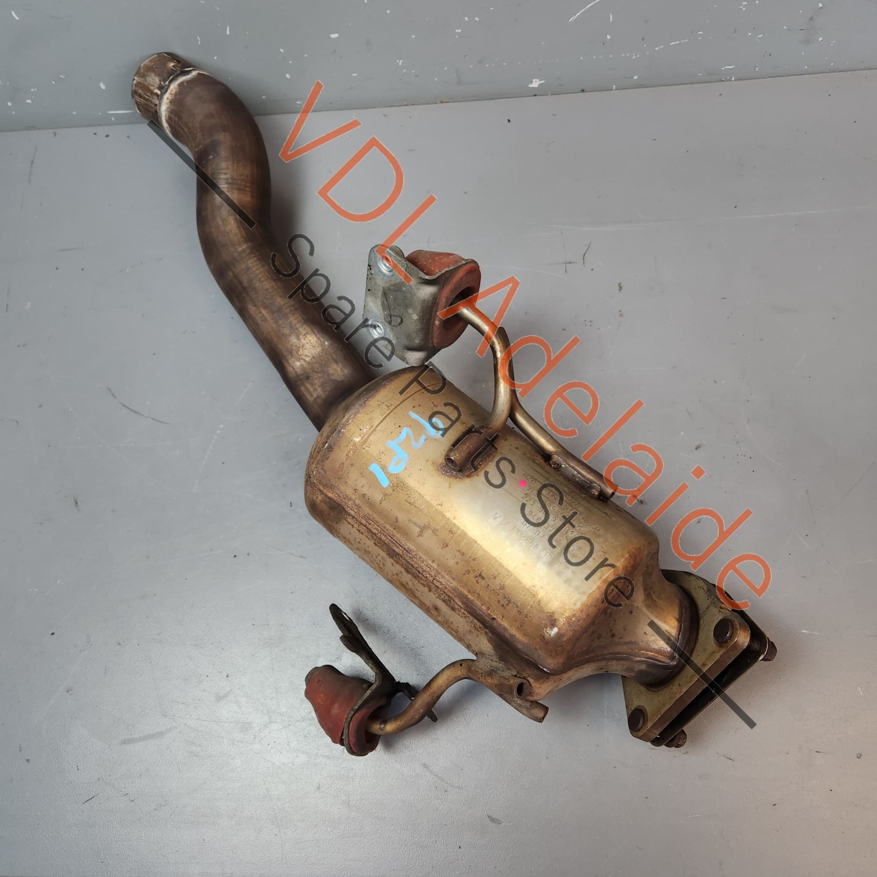 Porsche Cayenne 9PA 955 957 LHS Left Side Exhaust Pre Cat Catalytic Converter