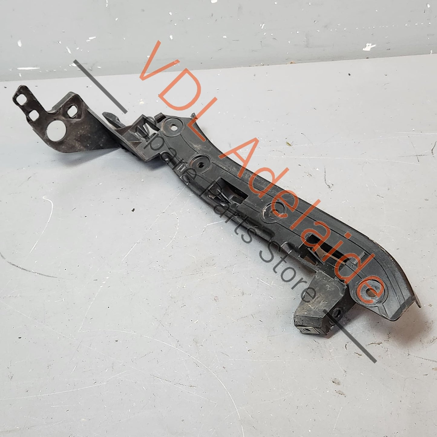 OEM Porsche Cayenne 9PA 955 957 Front Right Bumper Guide Rail bracket 95550504910 7L5807050B