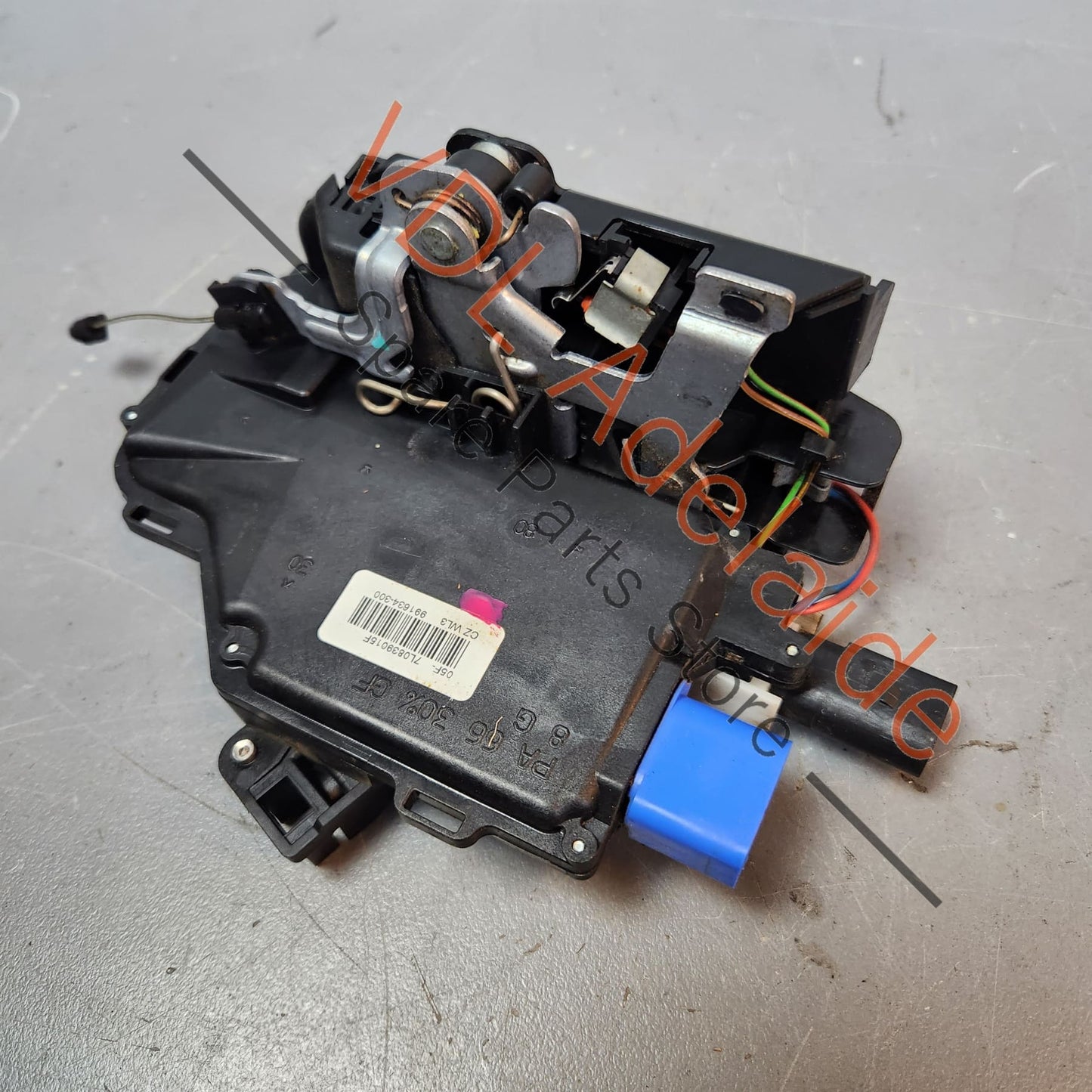 Porsche Cayenne 9PA 955 957 KESSY Door Lock Module Rear Right 95553201602 7L0839015F