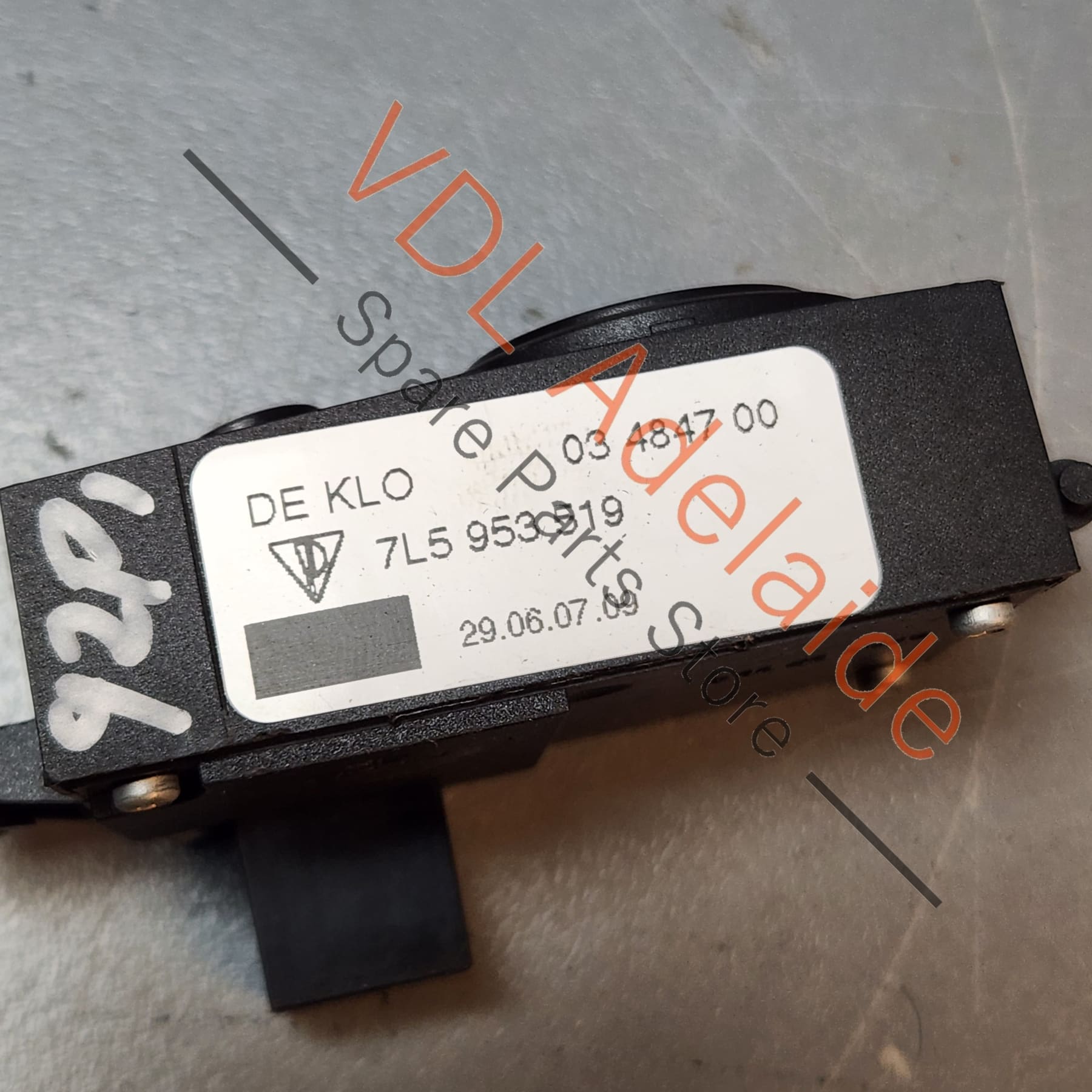 Porsche Cayenne 9PA 955 957 Steering Column Adjustment Switch 95561322200