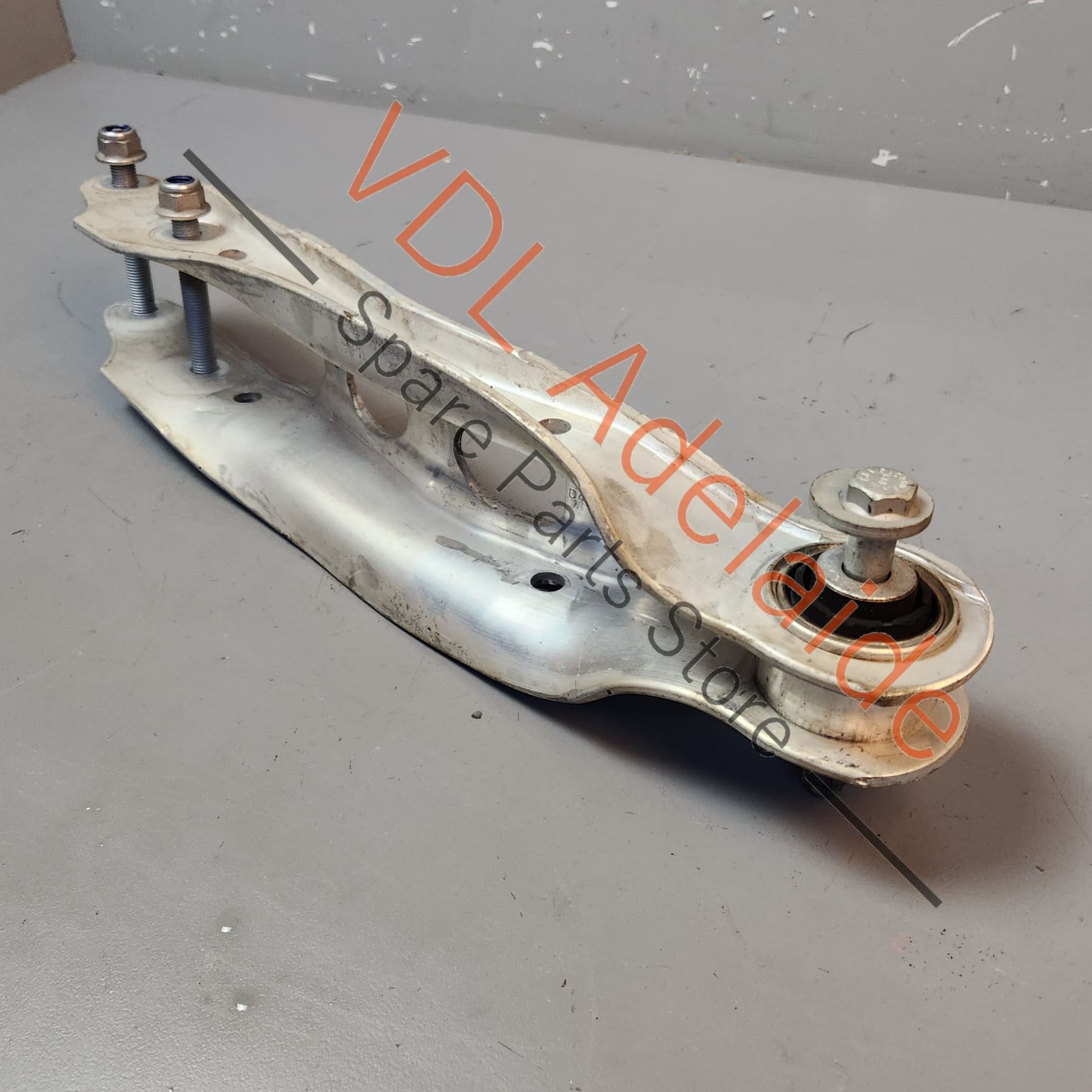 Audi A4 B9 A5 F5 Aluminium Rear Lower Control Arm LCA Wishbone Suspension 8W0505311H 8W0505311H