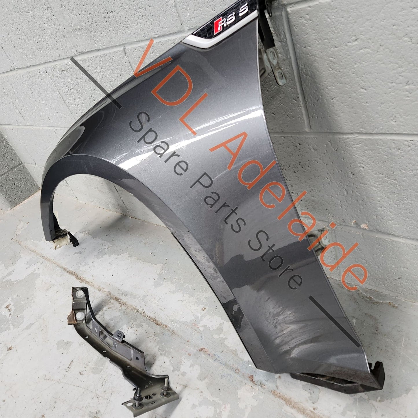 Genuine Audi RS5 Front Left Fender Mudguard Panel Wing 8W6821021A 8W6821021A