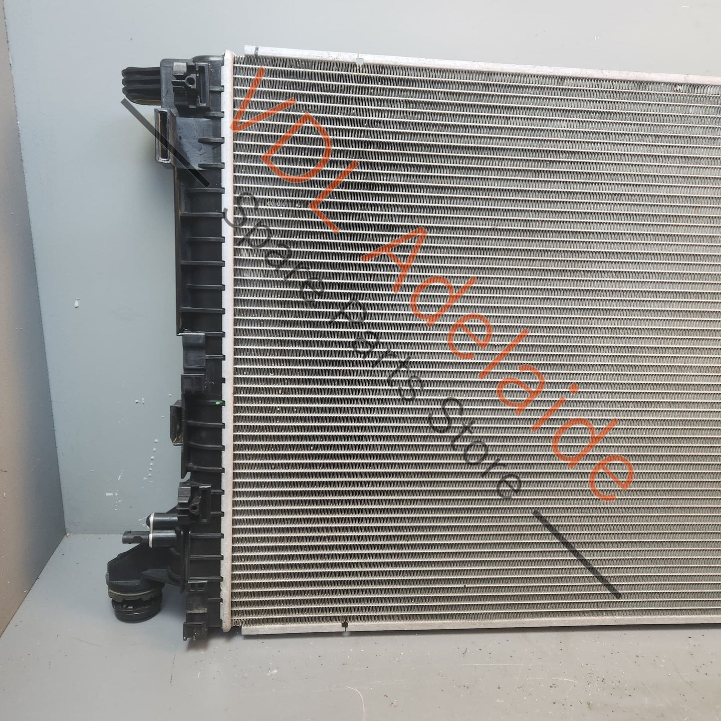 8W0121251H Audi RS5 F5 B9 Main Radiator 8W0121251H