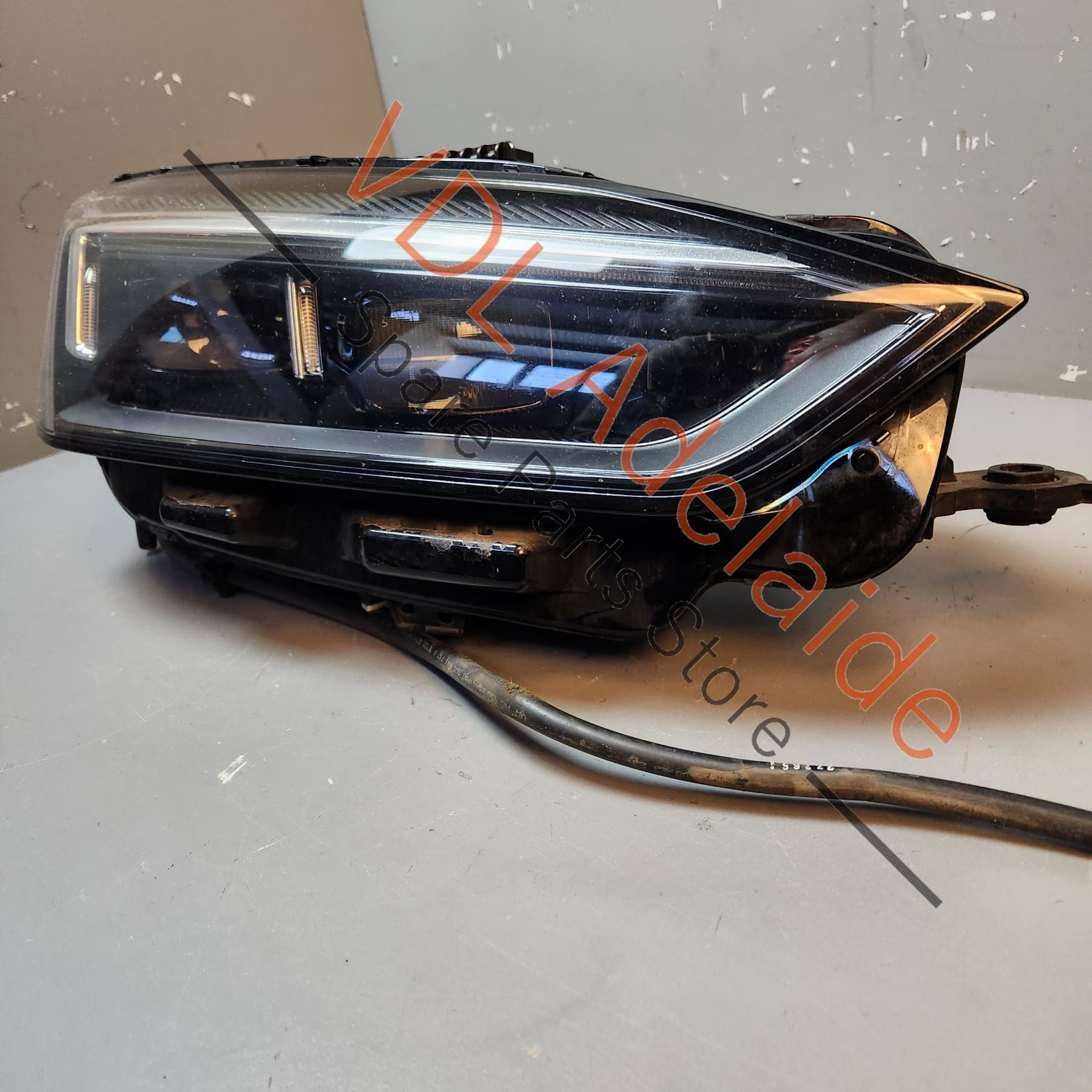 8W6941784D Audi RS5 F5 B9 LED With Matrix Beam Right Side Headlight for RHD Model 8W6941784D