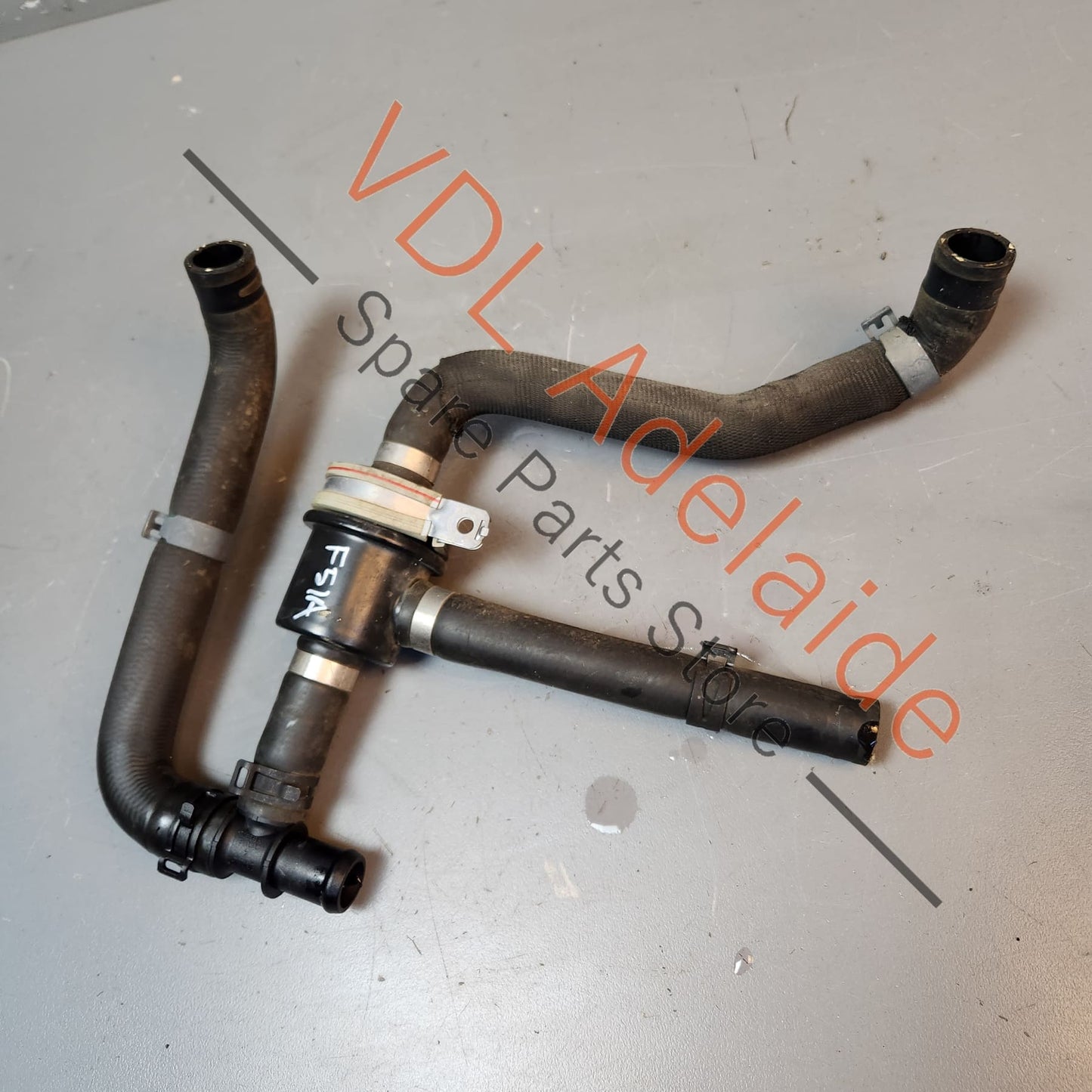 8W0121030M Audi RS5 F5 B9 Additional Radiator Coolant Hose Pipe with Shut off Valve Regulator 8W0121030M