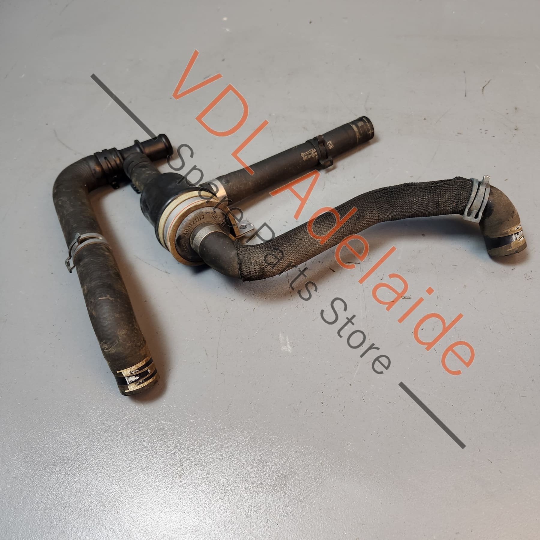 8W0121030M Audi RS5 F5 B9 Additional Radiator Coolant Hose Pipe with Shut off Valve Regulator 8W0121030M