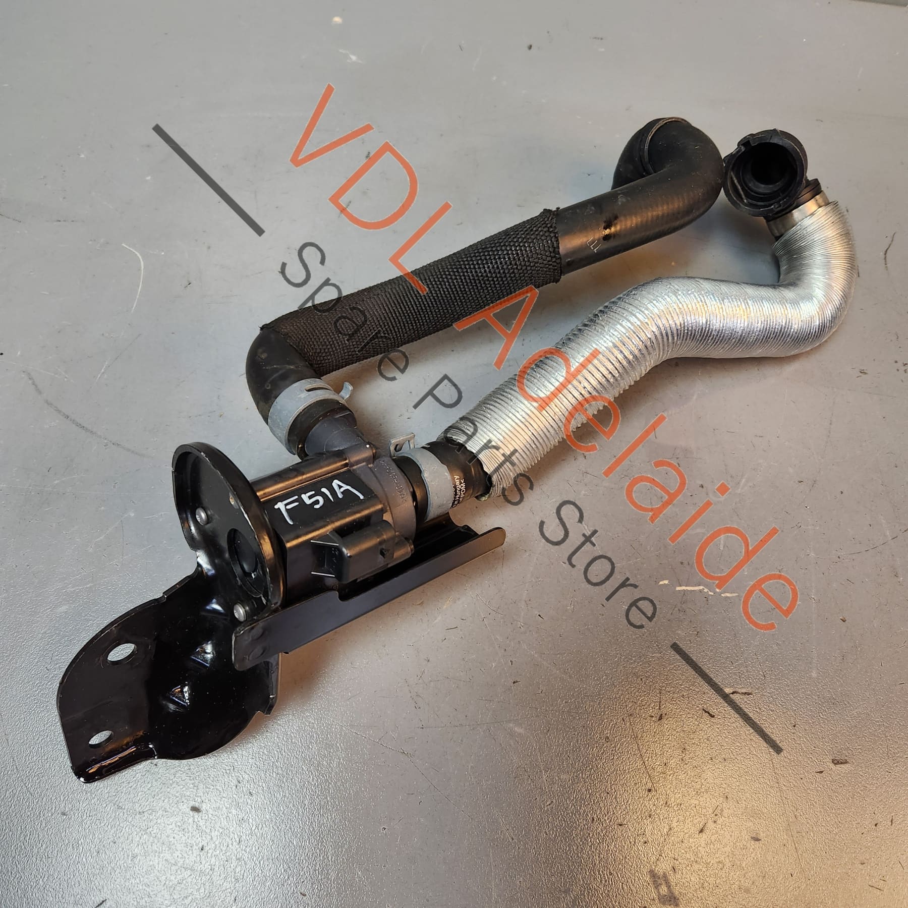 8W0819337D Audi RS5 F5 B9 Coolant Hose and Auxillary Pump 8W0819332AB 06H121601M 8W0819337D