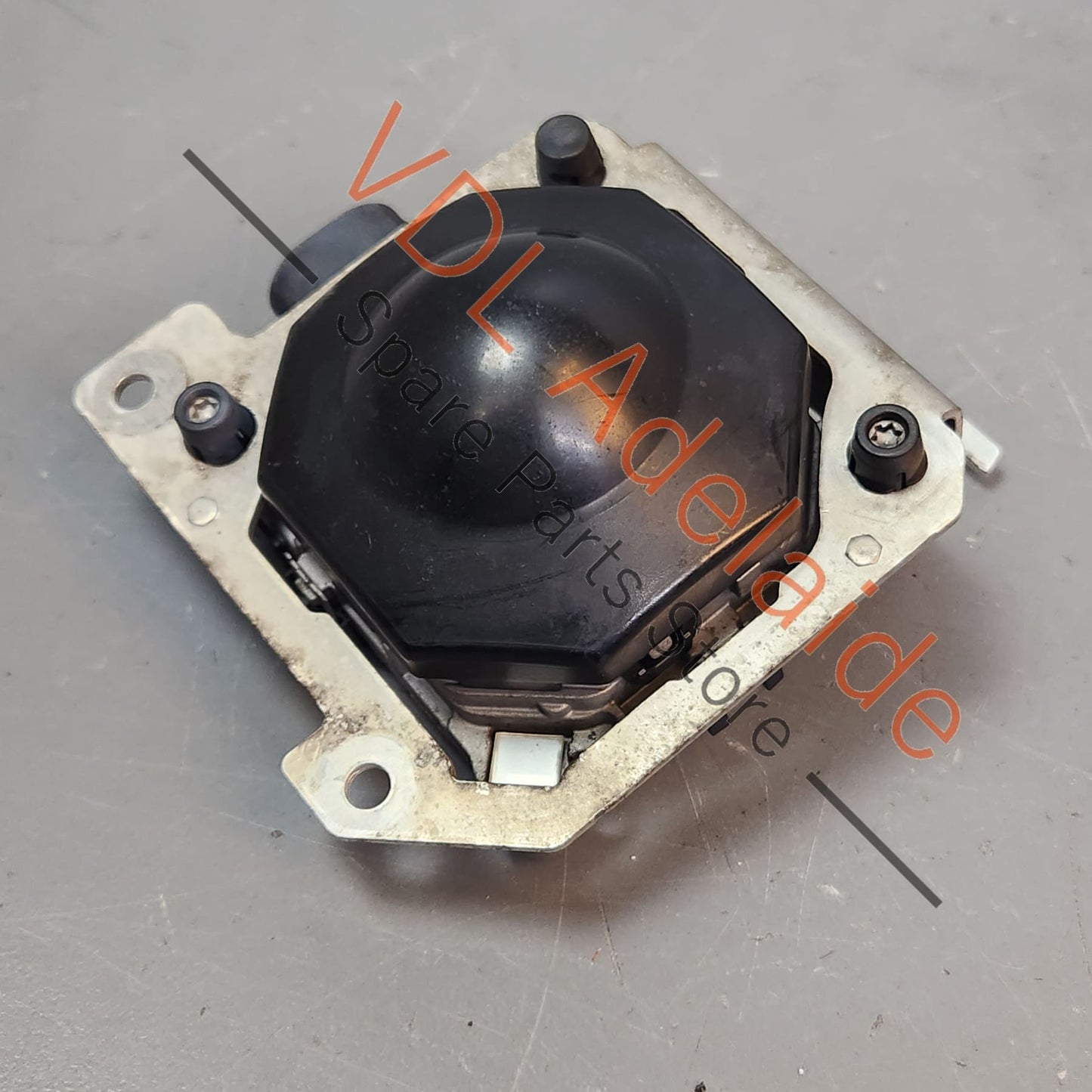 8W0907561C Audi A4 A5 S5 RS5 F5 B9 Front Right Side Distance Control Radar for Cruise Control Master 8W0907561C