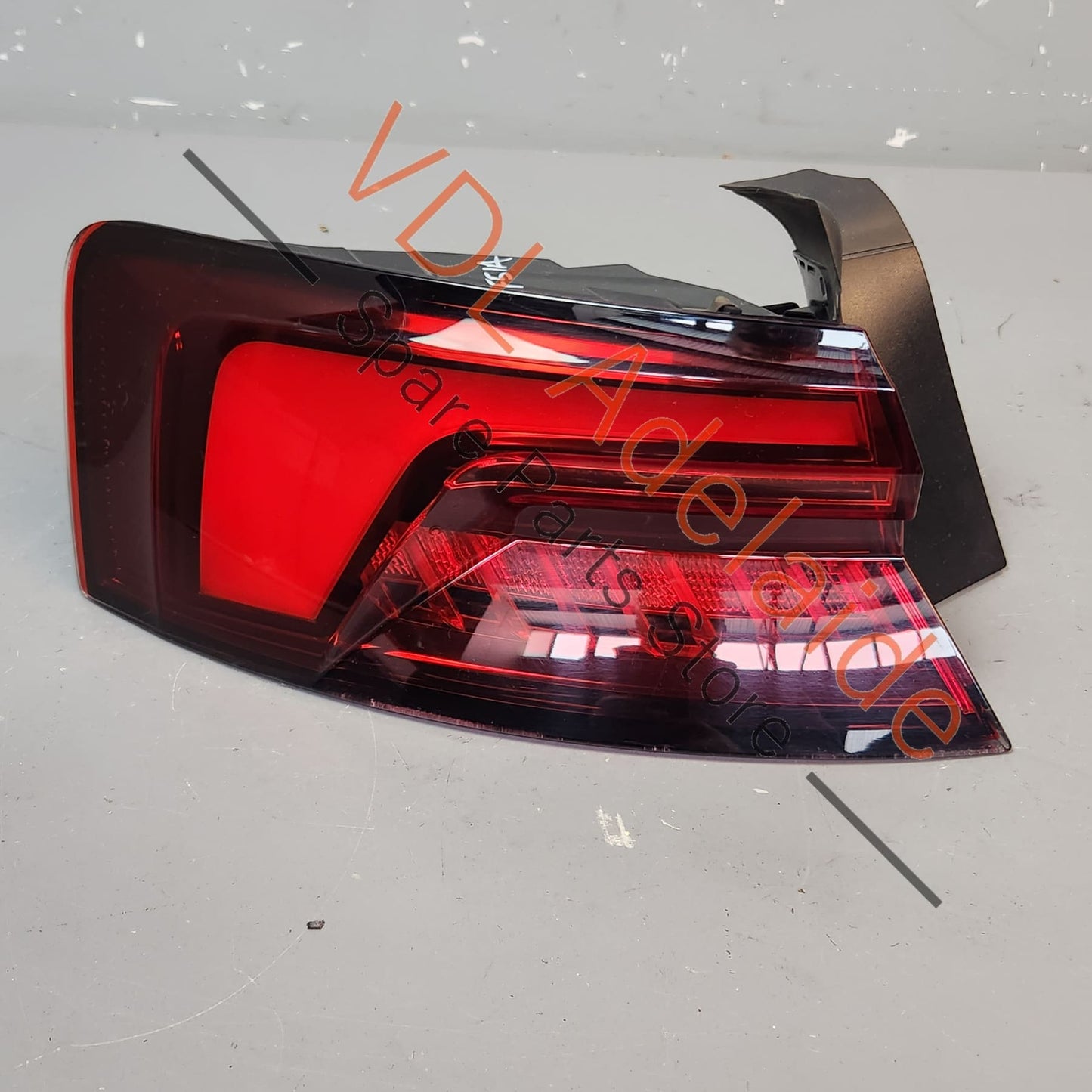 8W6945091J Audi RS5 F5 B9 Rear Left Outer LED Tail Light for RHD 8W6945091J 8W6945091P