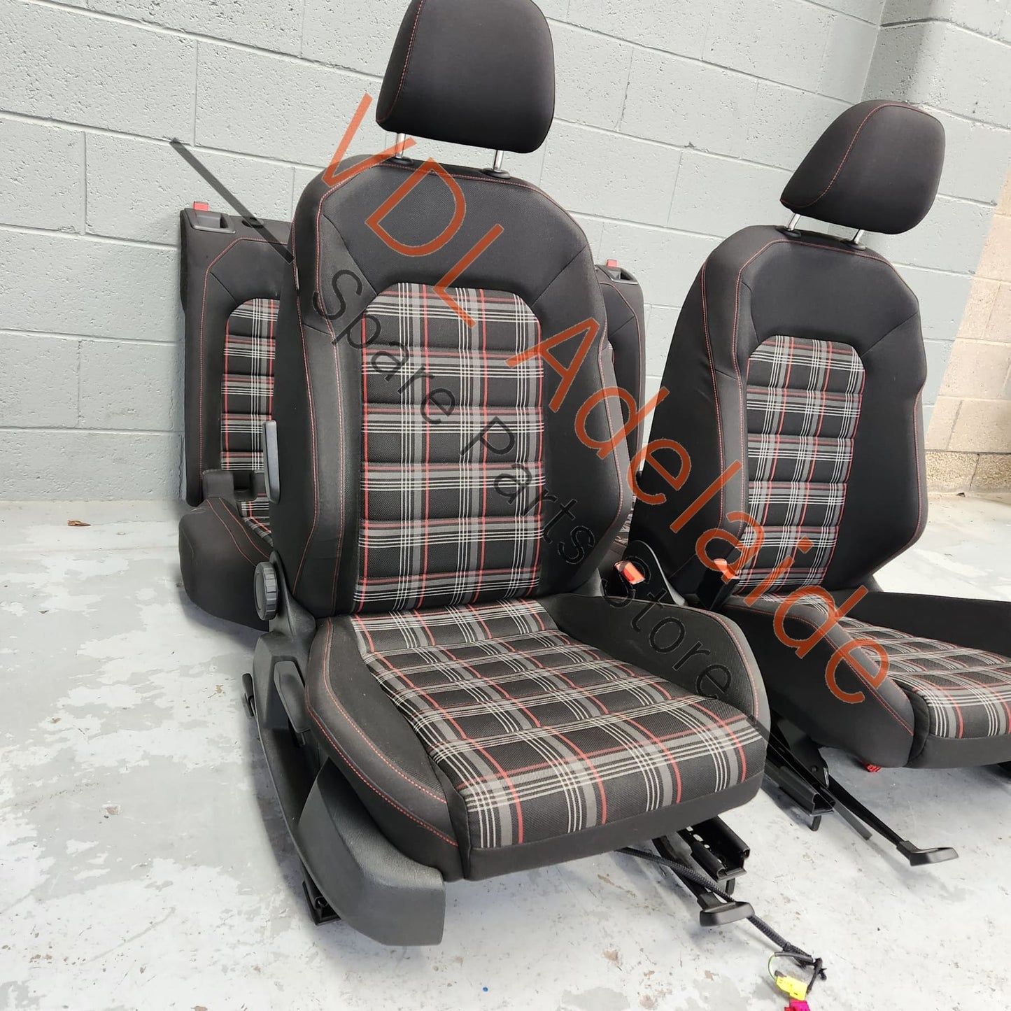    VW Golf Gti MK7.5 Set of Tartan Sport Bucket Seats Only 27xxxkm