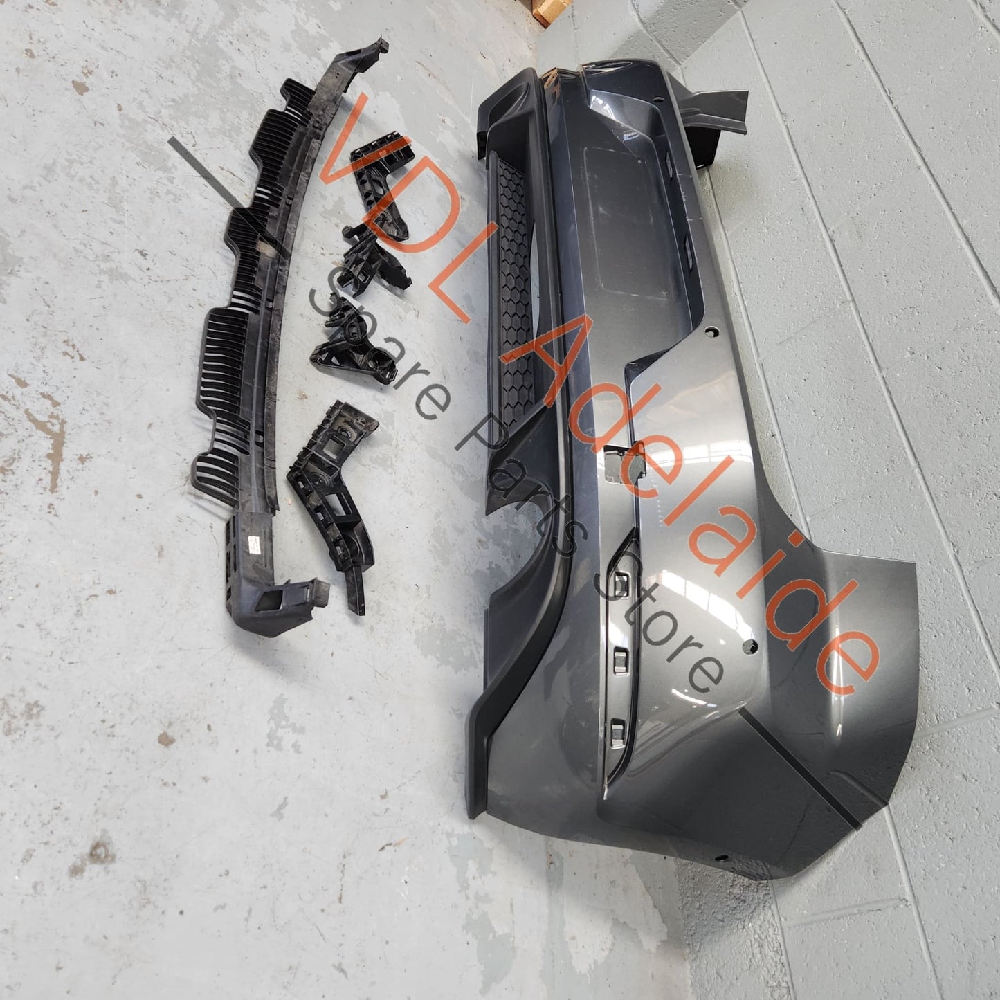 5G6807417BQ 5G6807568AB  VW Golf Gti MK7.5 Complete Rear Bumper Cover Diffuser & Mounting Brackets 5G6807417BQ