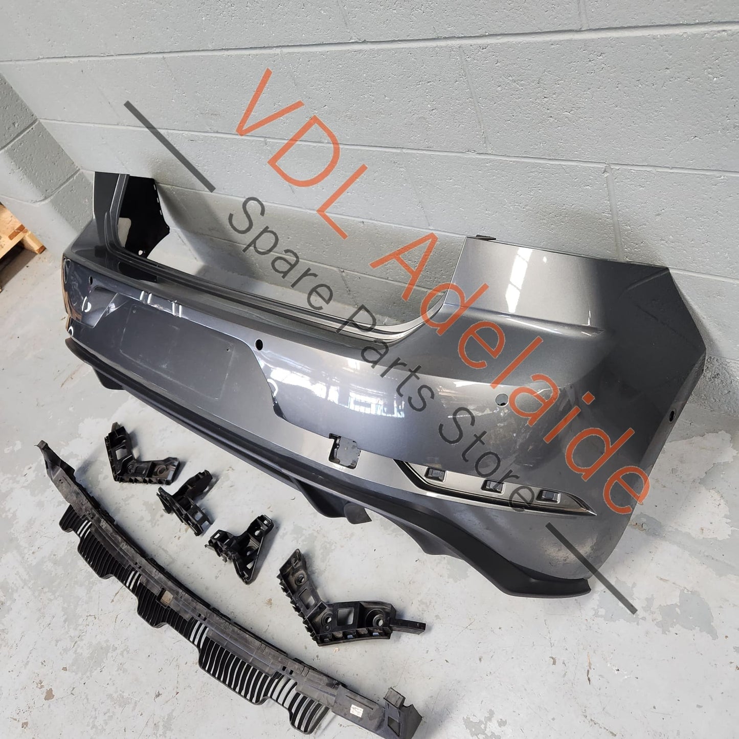 5G6807417BQ 5G6807568AB  VW Golf Gti MK7.5 Complete Rear Bumper Cover Diffuser & Mounting Brackets 5G6807417BQ