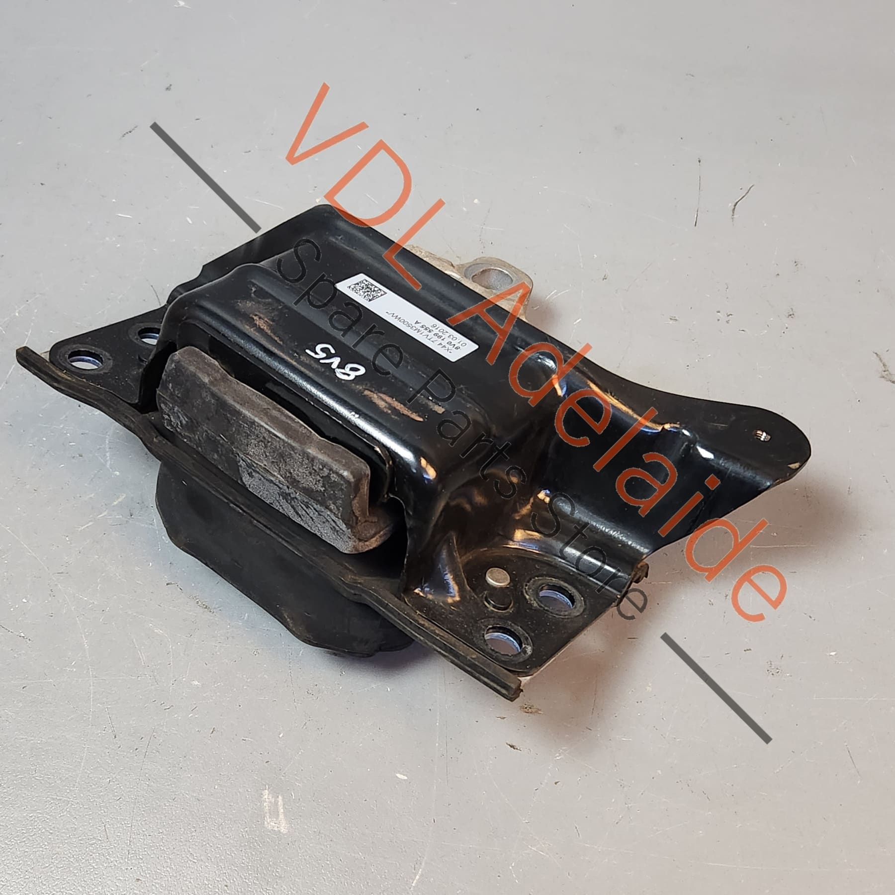8V0199555A   Audi RS3 8V Left Side Gearbox Engine Mount 8V0199555A
