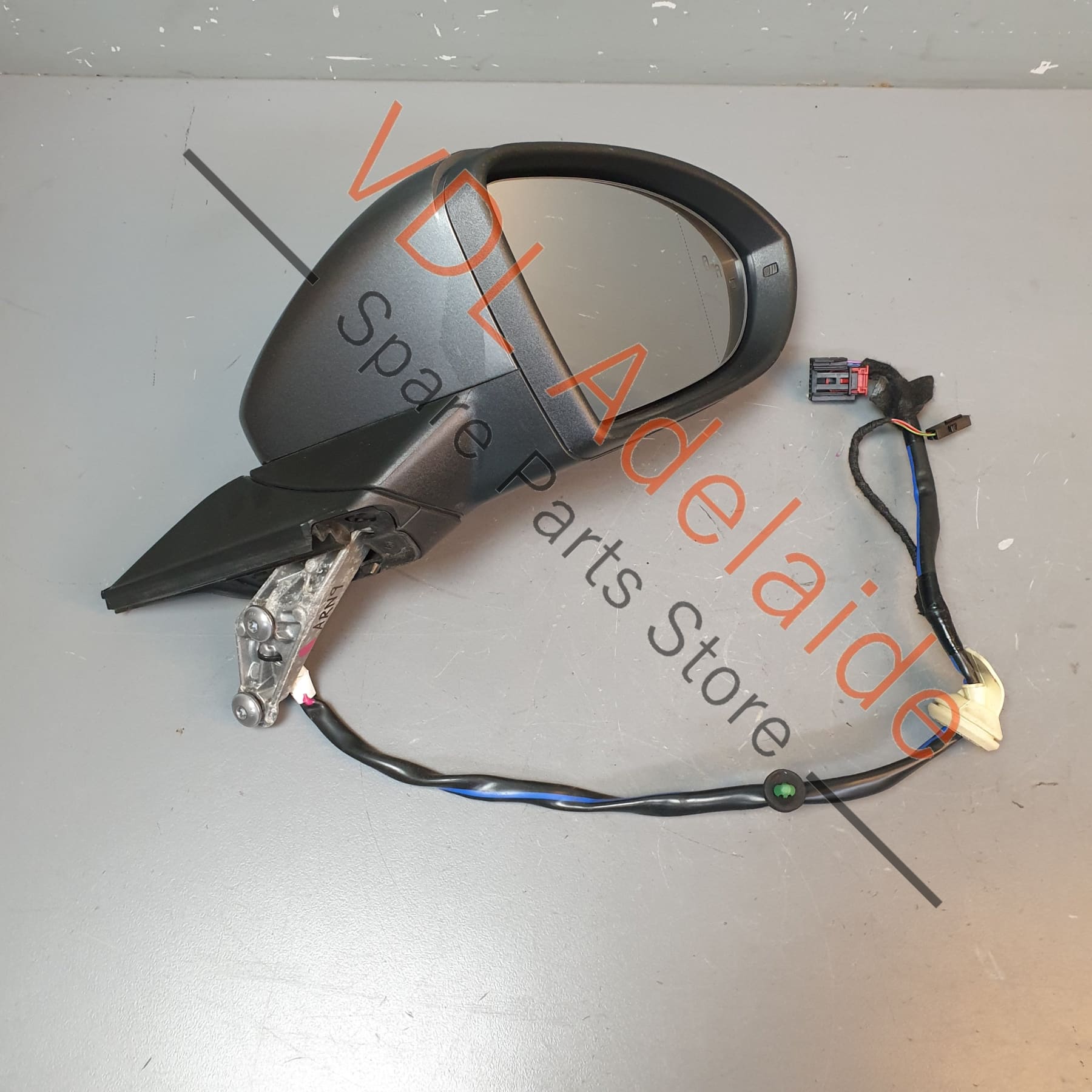 5G2857508BG9B9 5G0857538EGRU 5G0857522M    VW Golf MK7 7.5 Power Folding Exterior Wing Mirror Right