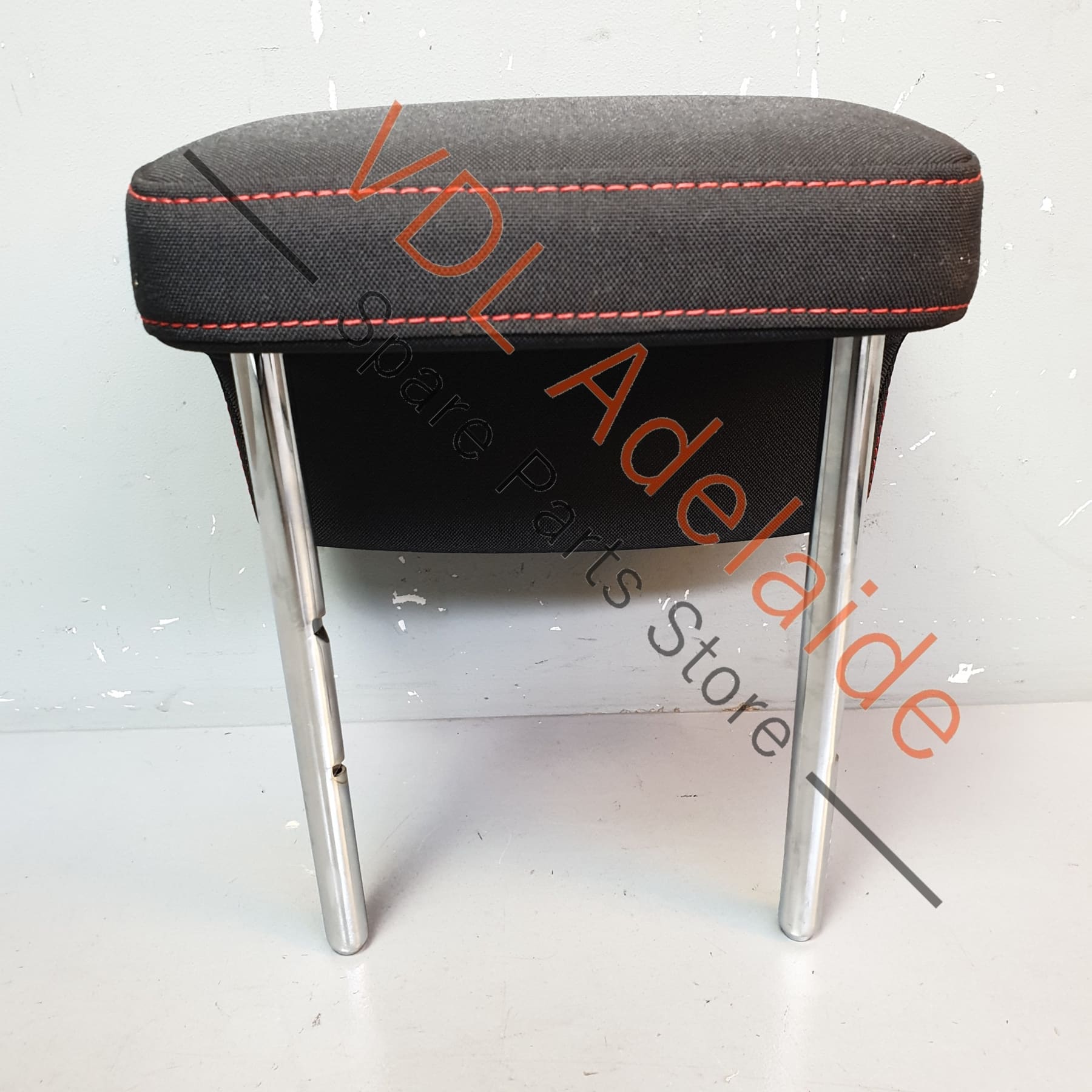 5G0885901ACBDL      VW Golf MK7 Gti Rear Left or Right Passenger Headrest Cloth w Red Stitch 5G0885901AC BDL