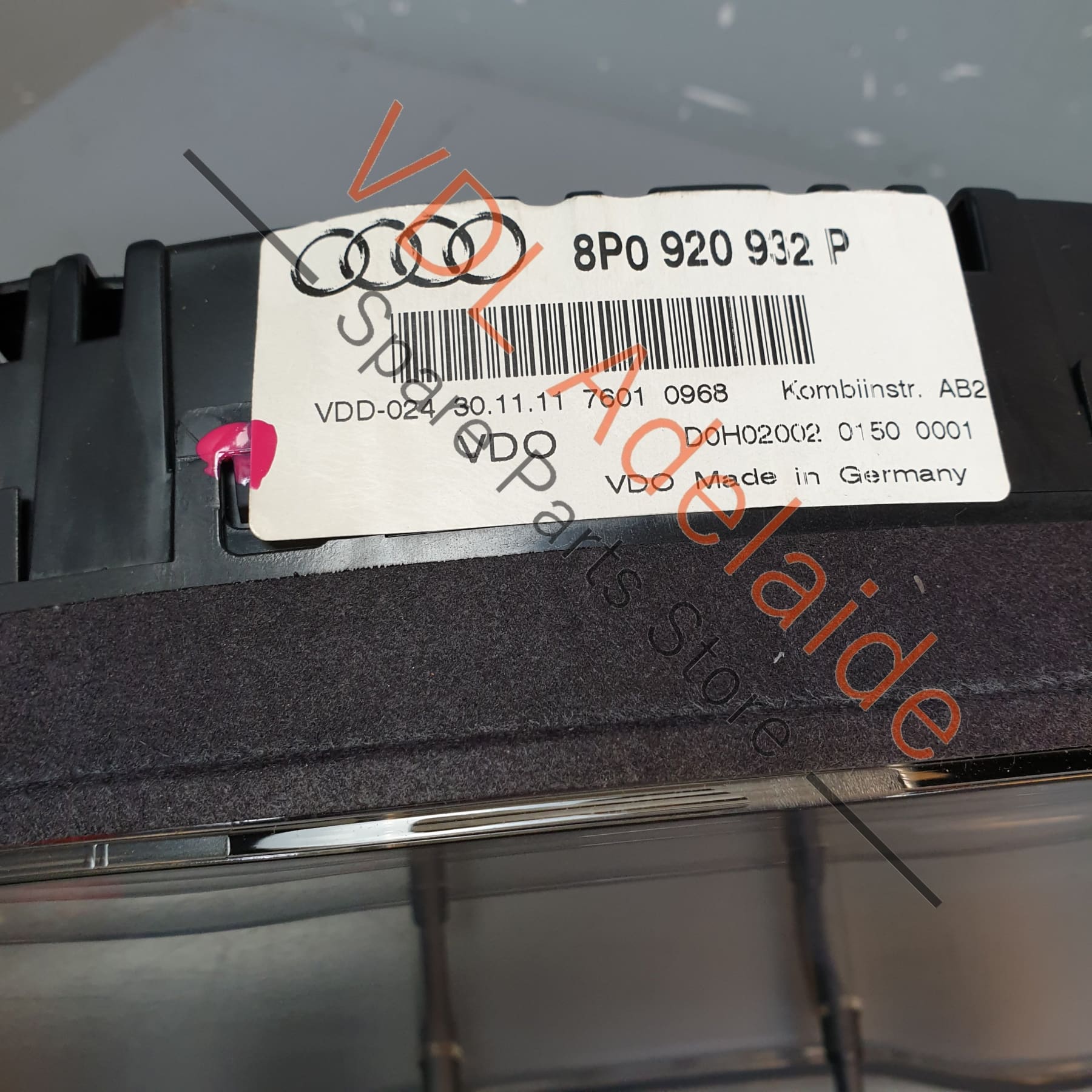 8P0920932P  Audi S3 8P Dash Gauge Cluster 300km/h 8P0920932P