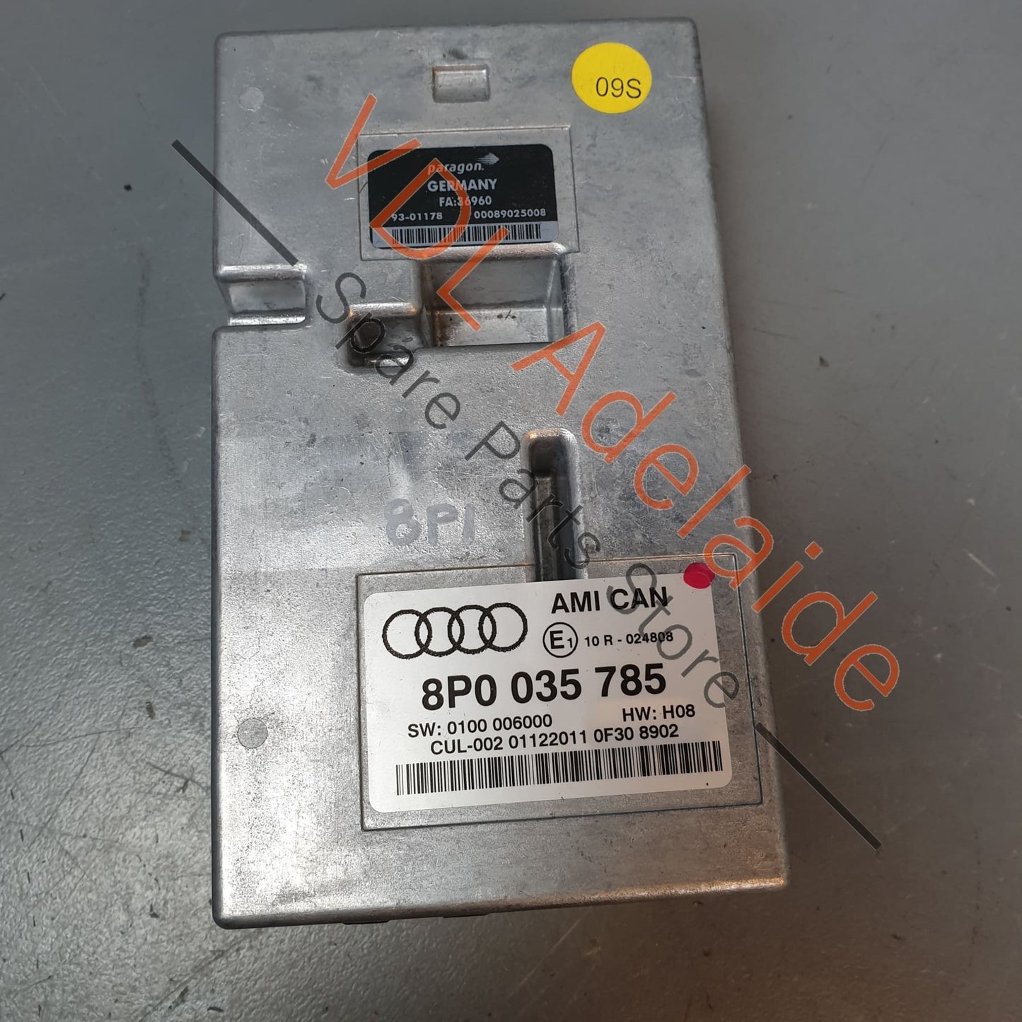 8P0035785  Audi S3 8P A3 TT Audio Interface Module Box 8P0035785