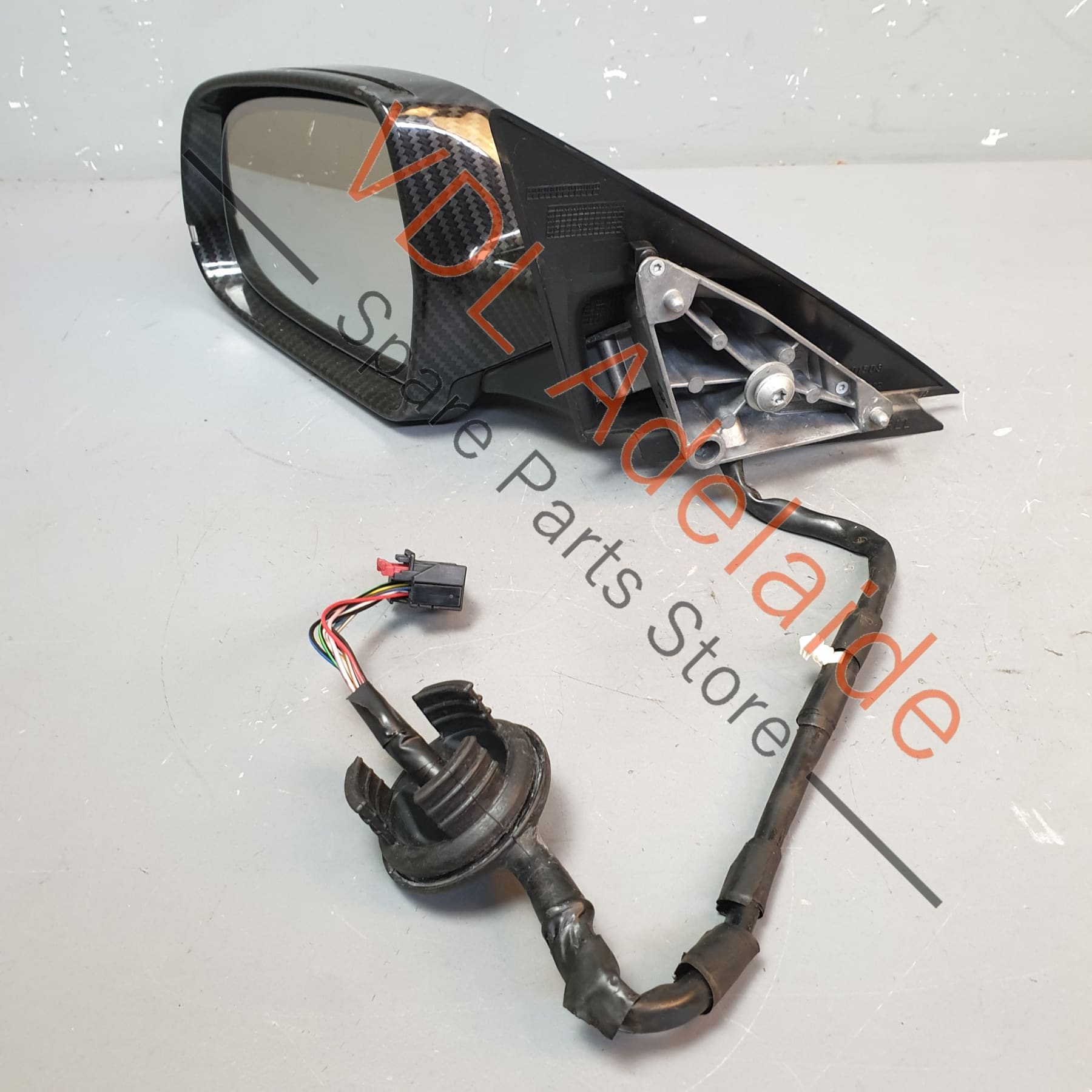 
8P2858531GC 
8F0857535G Audi S3 8P Electric Power Folding Rear View Wing Mirror Left Side 8P2858531GC