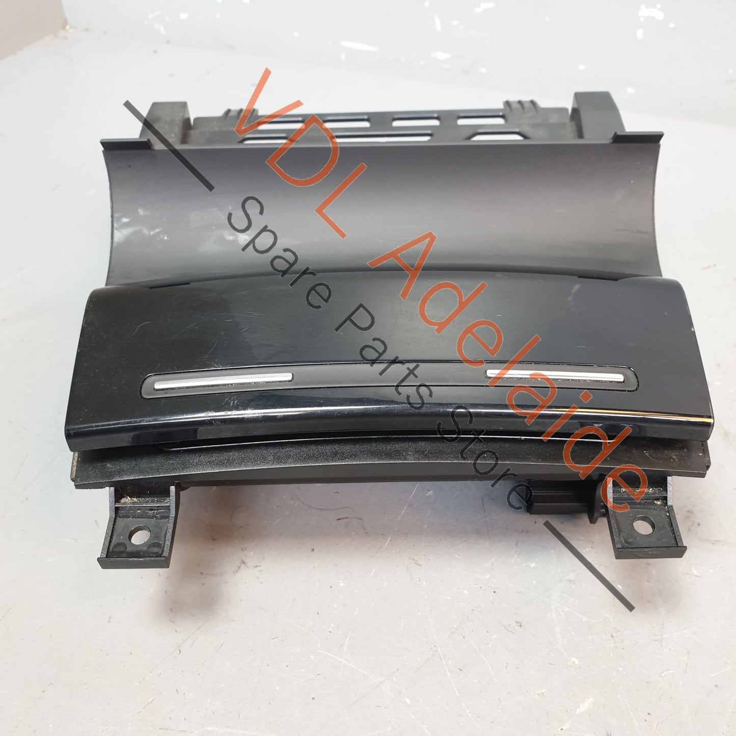 8P08579514PK 8P0857967A7Z9 Audi A3 S3 8P Centre Console Ashtray Compartment w Flip up Panel 8P0857951 4PK 8P0857967A 7Z9