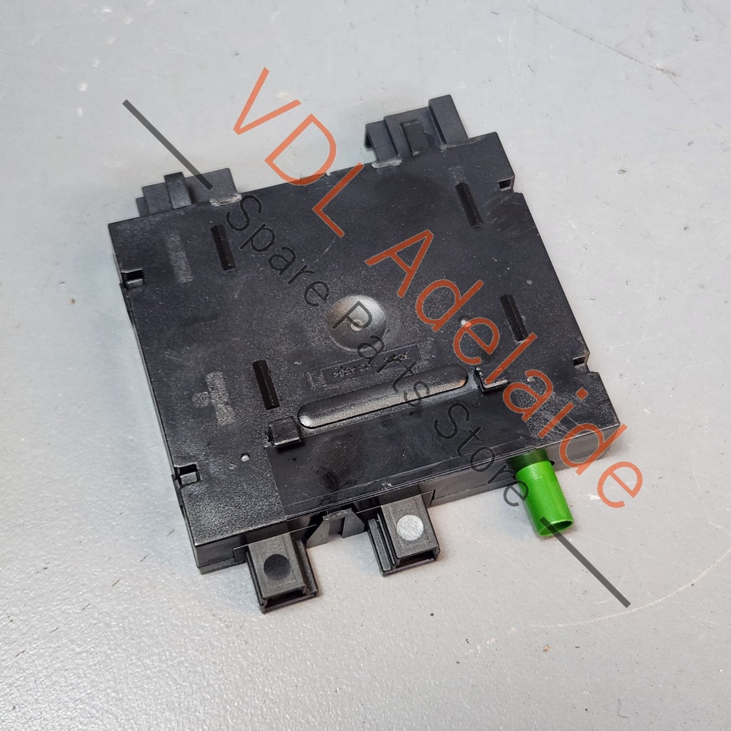 A2118203885 2118203885 Mercedes W211 E Class Keyless Antenna Module Unit A2118203885 W219 CLS