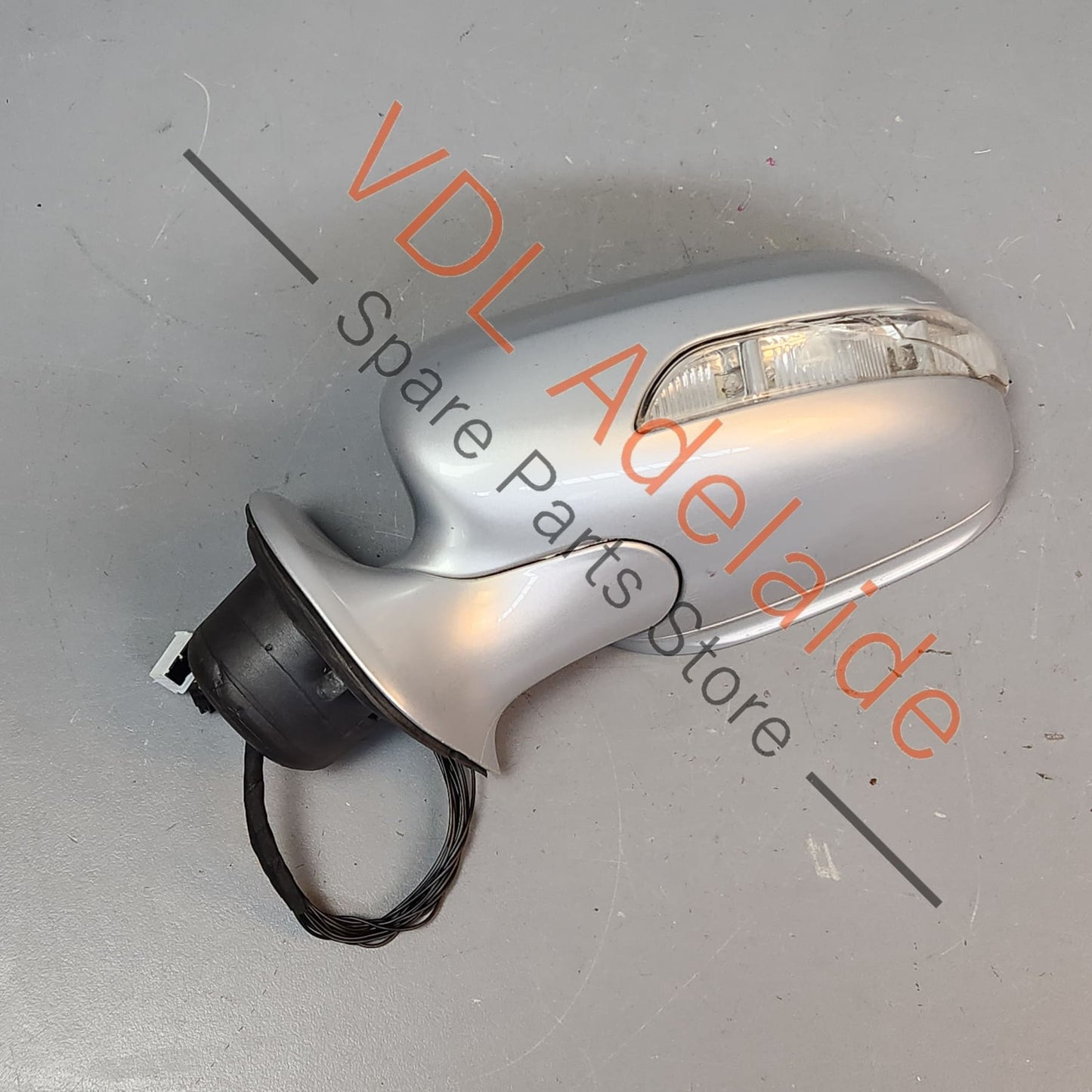   Mercedes W211 E Class Left Side Exterior Rear View Wing Mirror Complete