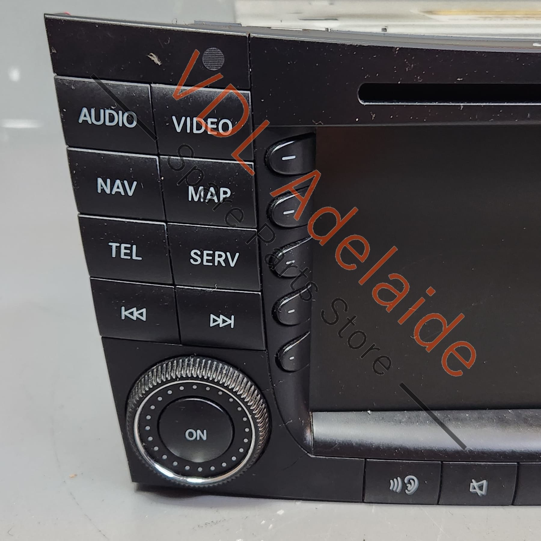 A2118204197 2118204197 Mercedes W211 Radio Head Unit Satnav Screen A2118204197