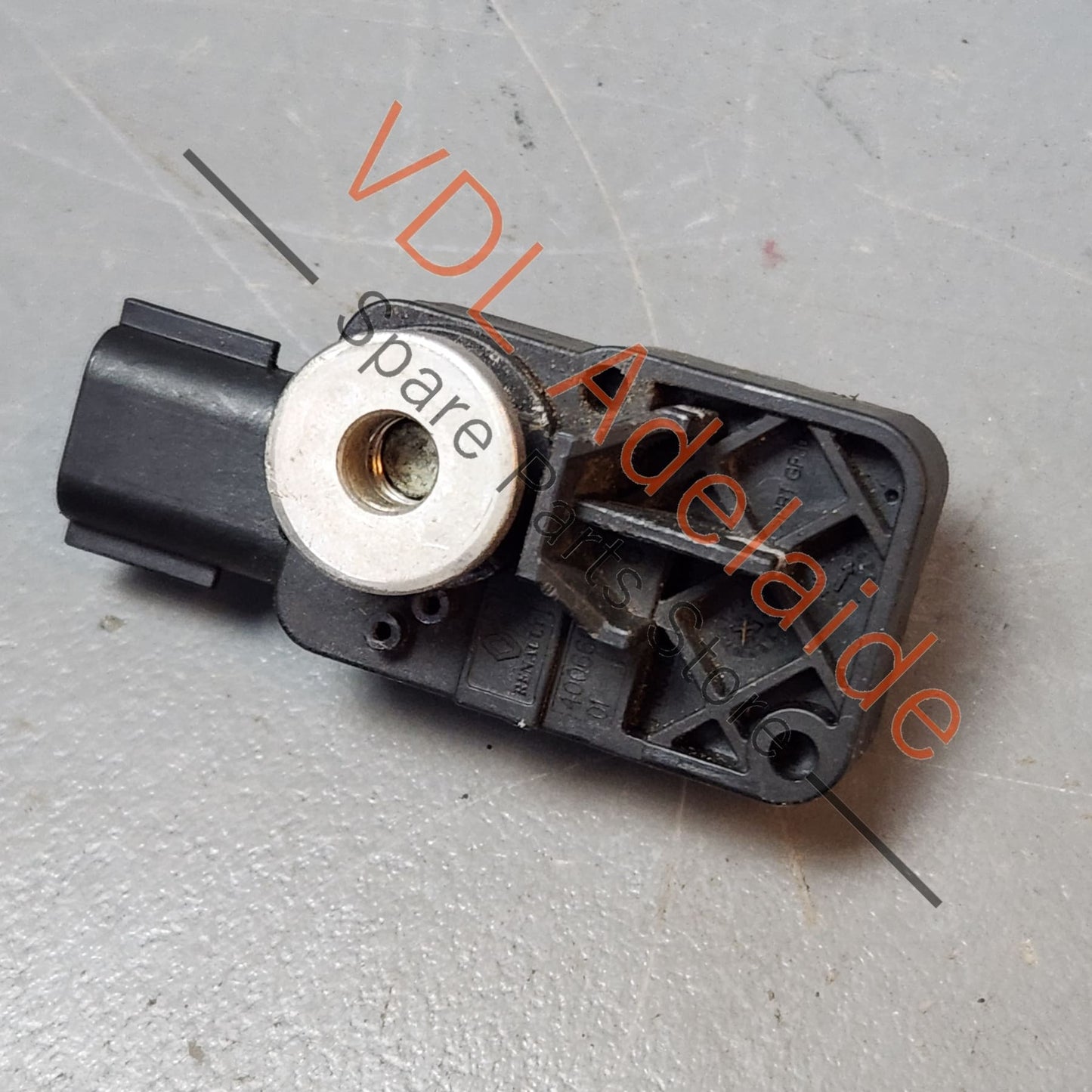 988333198R  Renault Crash Sensor Black 988333198R