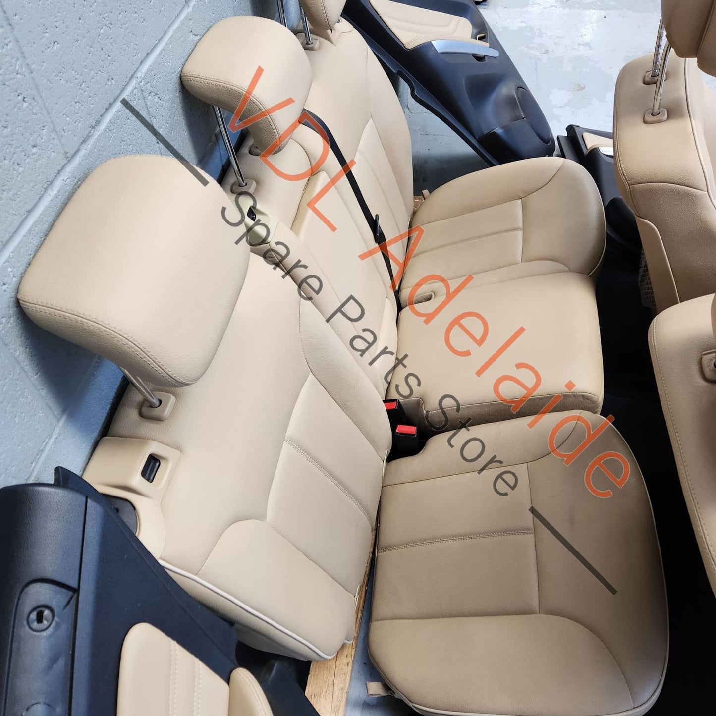     Mercedes W164 ML300 ML350 ML500 Set of Seats Interior Trim Set BUCKSKIN Cream Leather w Door Cards & Carpets