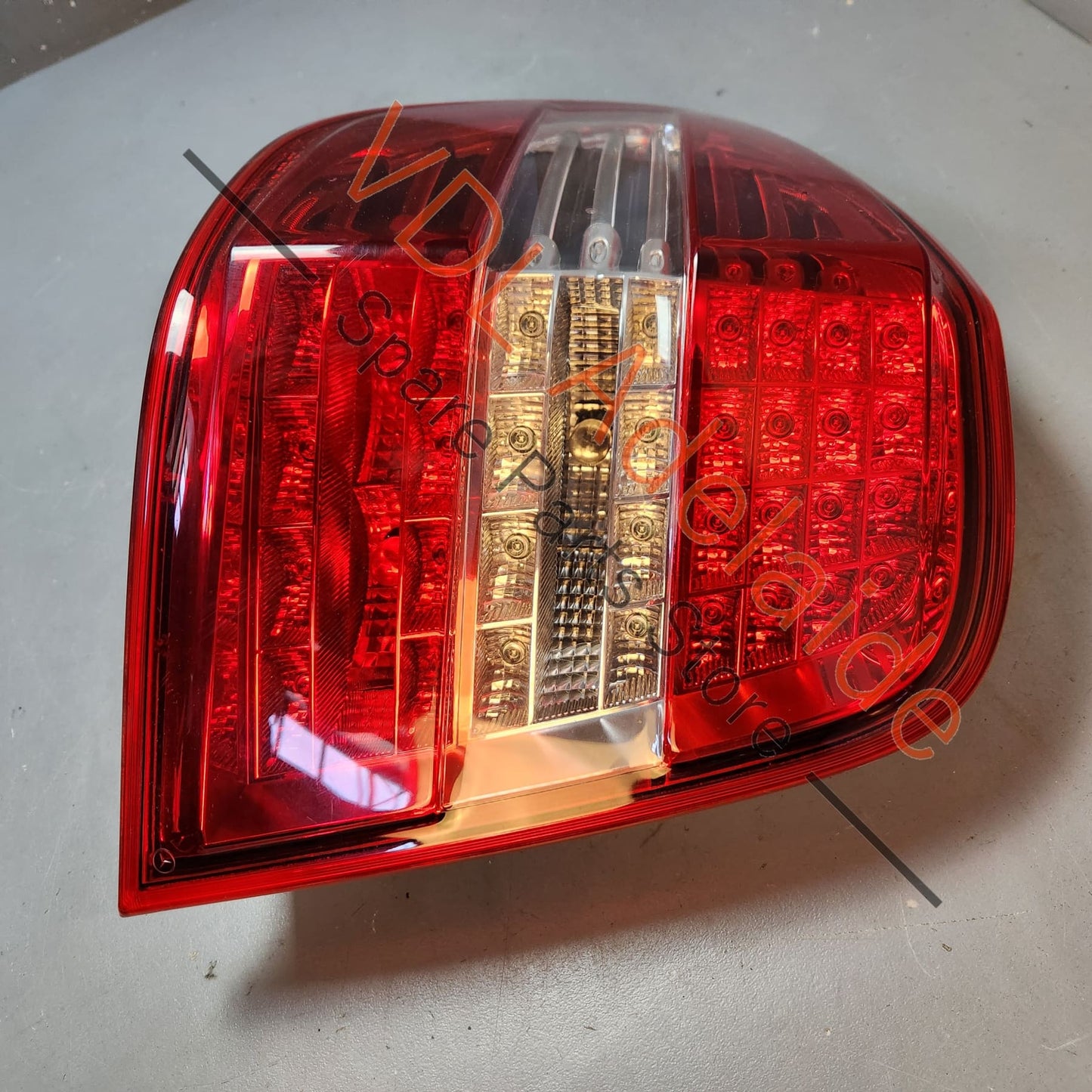 A1649064600    Mercedes W164 LED Tail Light Left Side A1649064600