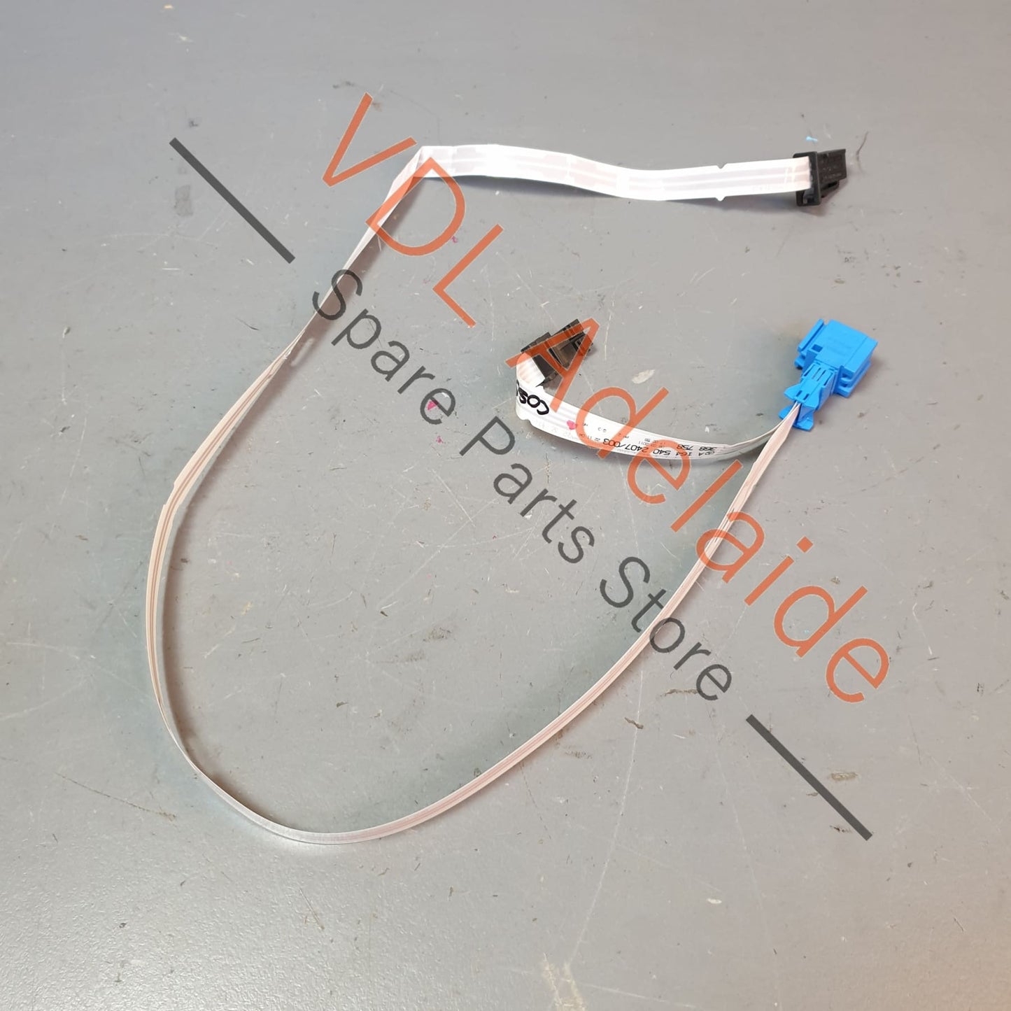 A1645402407    Mercedes W164 Right Rear Door Wiring Ribbon Harness Cable A1645402407 Blue Plug