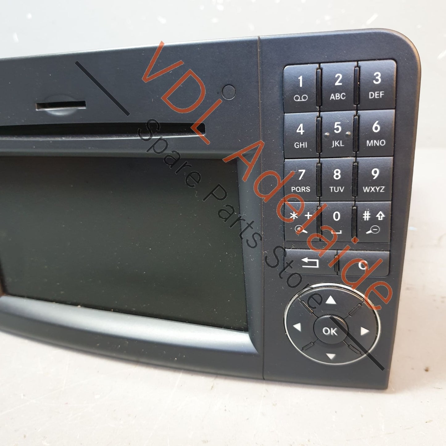 A1649002401    Mercedes W164 NTG2.5 Comand Head Unit Radio Display Navigation Nav Screen A1649002401