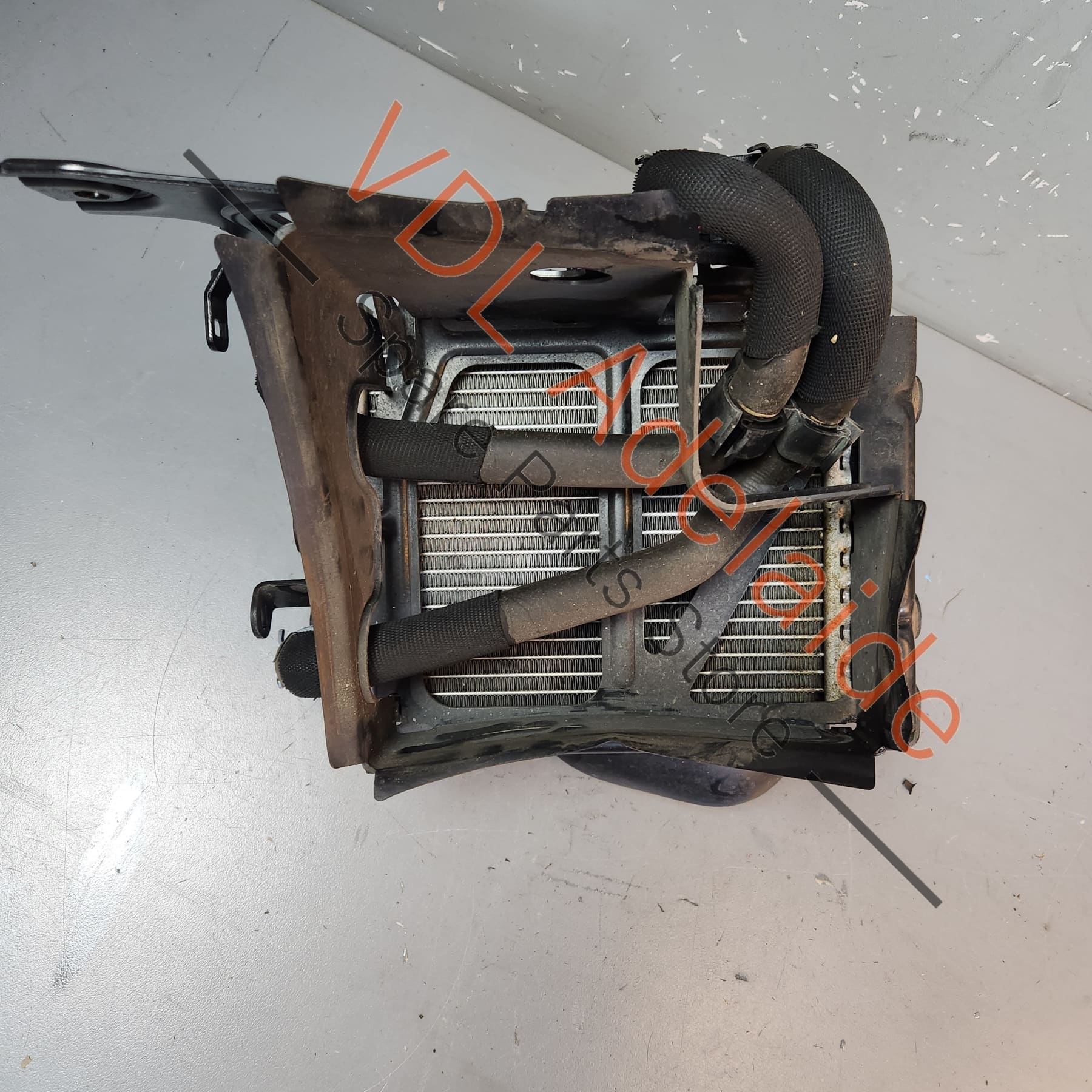 5Q0121253H 5Q0121093DG  Audi S3 8V Golf R MK7 Additional Radiator Complete Right Side Assembly 5Q0121093DG 5Q0121253H