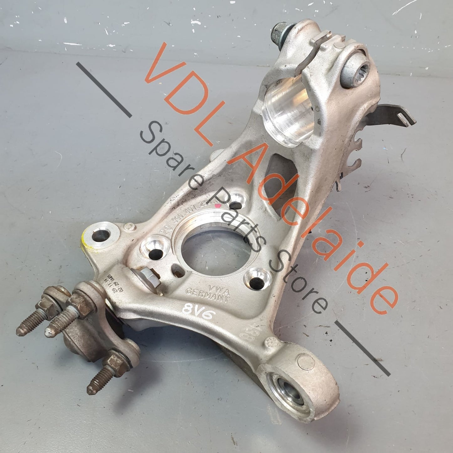 5Q0407254A 5Q0407258A   Audi S3 RS3 8V Front Right Hub Knuckle Wheel Bearing Housing 5Q0407254A 5Q0407258A