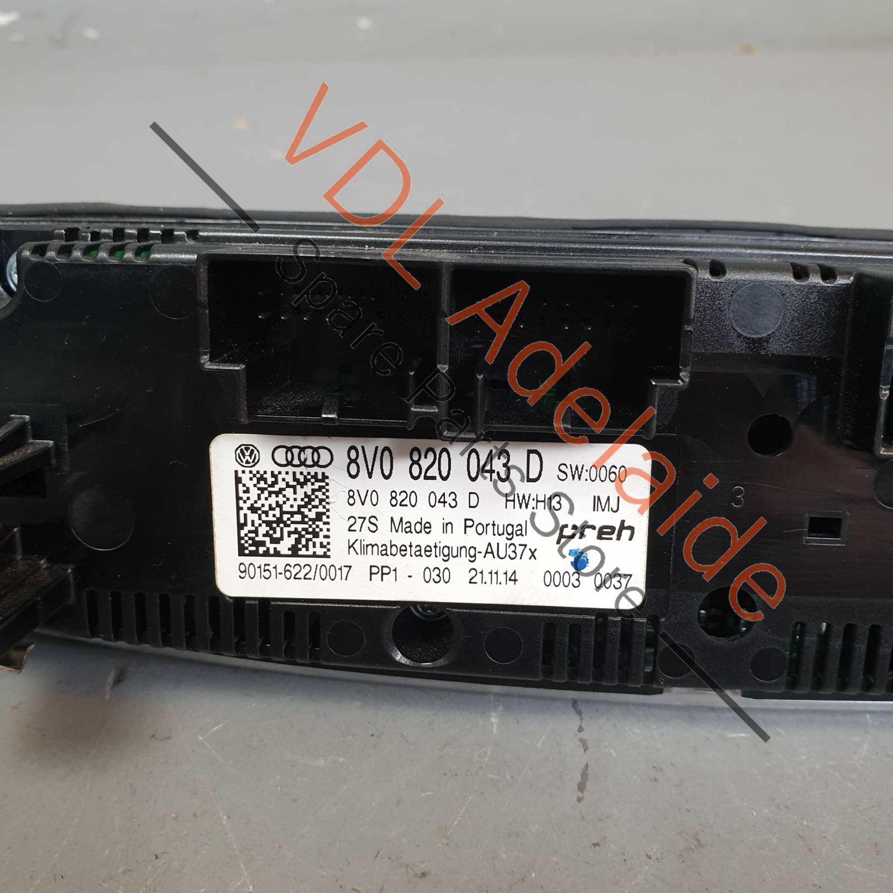 8V0820043D 8V0820043DIMJ   Audi S3 8V Air Conditioning Climate Control Switch 8V0820043D IMJ