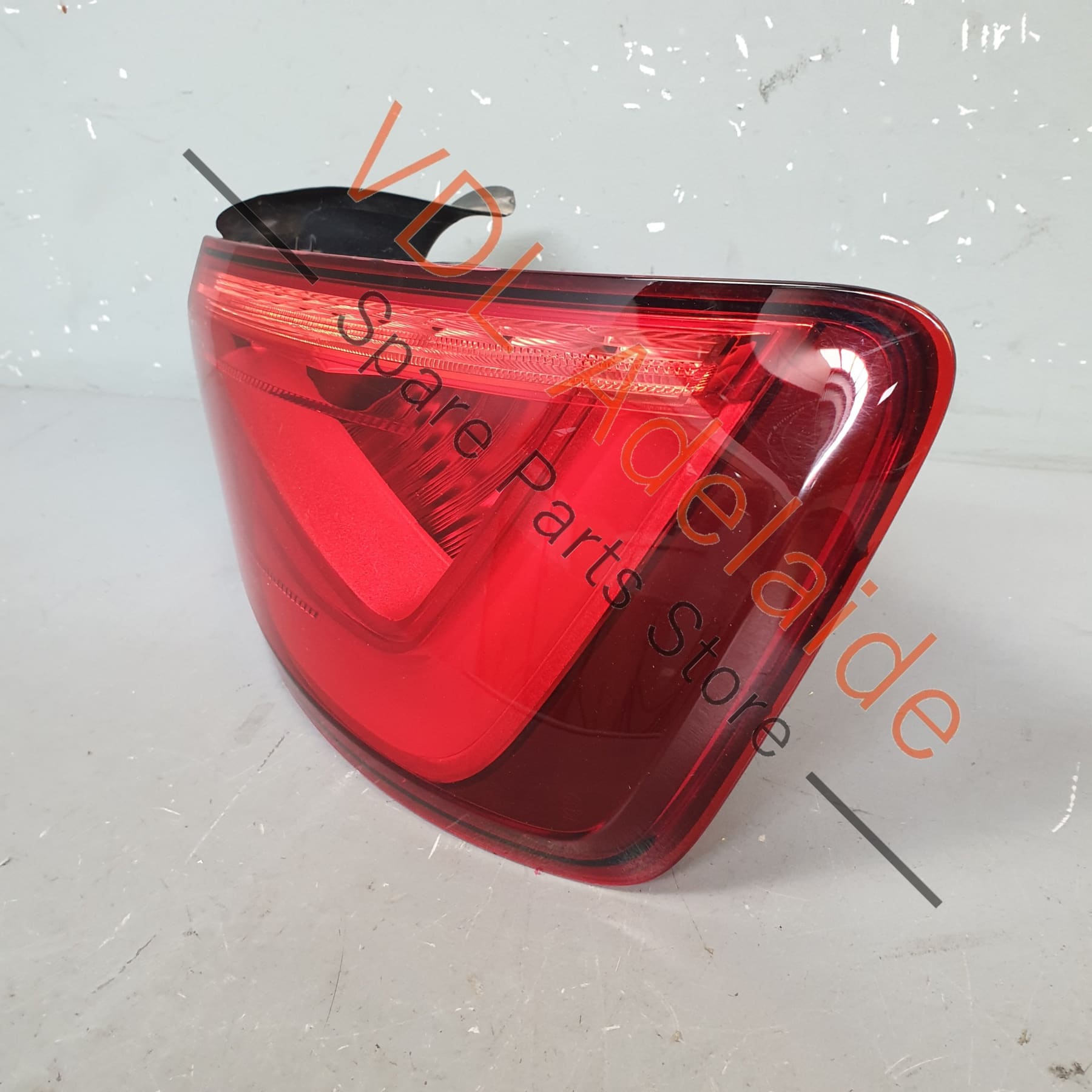 8V5945096A    Audi S3 A3 Right Rear Outer LED Tail Light Lamp for RHD Models 8V5945096A