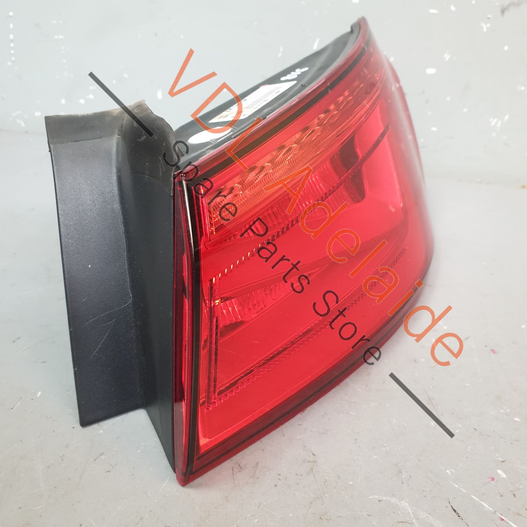 8V5945096A    Audi S3 A3 Right Rear Outer LED Tail Light Lamp for RHD Models 8V5945096A