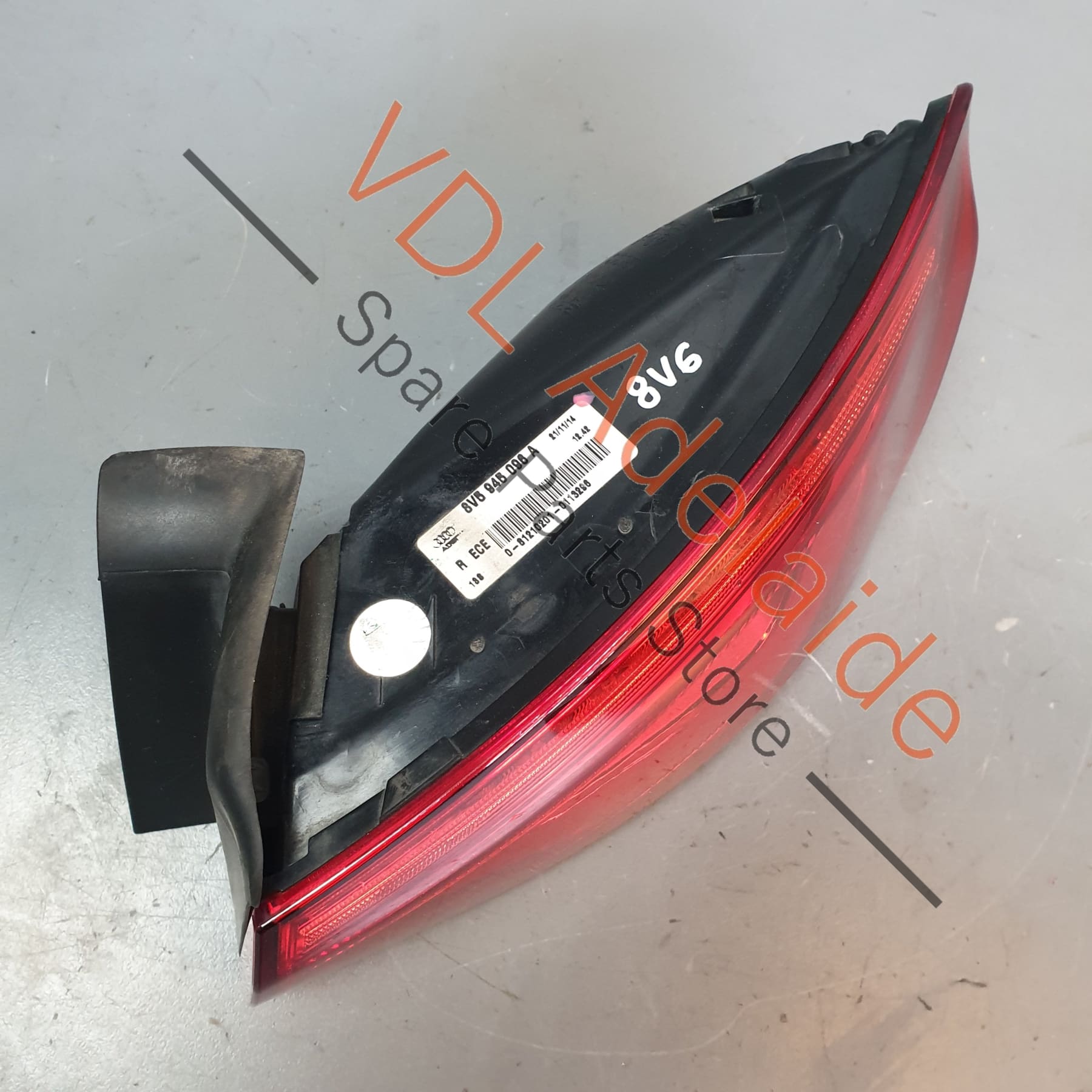 8V5945096A    Audi S3 A3 Right Rear Outer LED Tail Light Lamp for RHD Models 8V5945096A