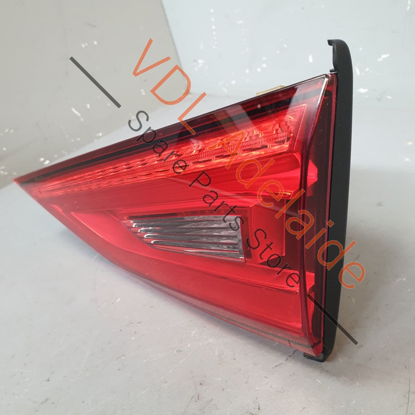 8V5945094H    Audi S3 A3 Right Rear Inner LED Tail Light Lamp for RHD Models 8V5945094H