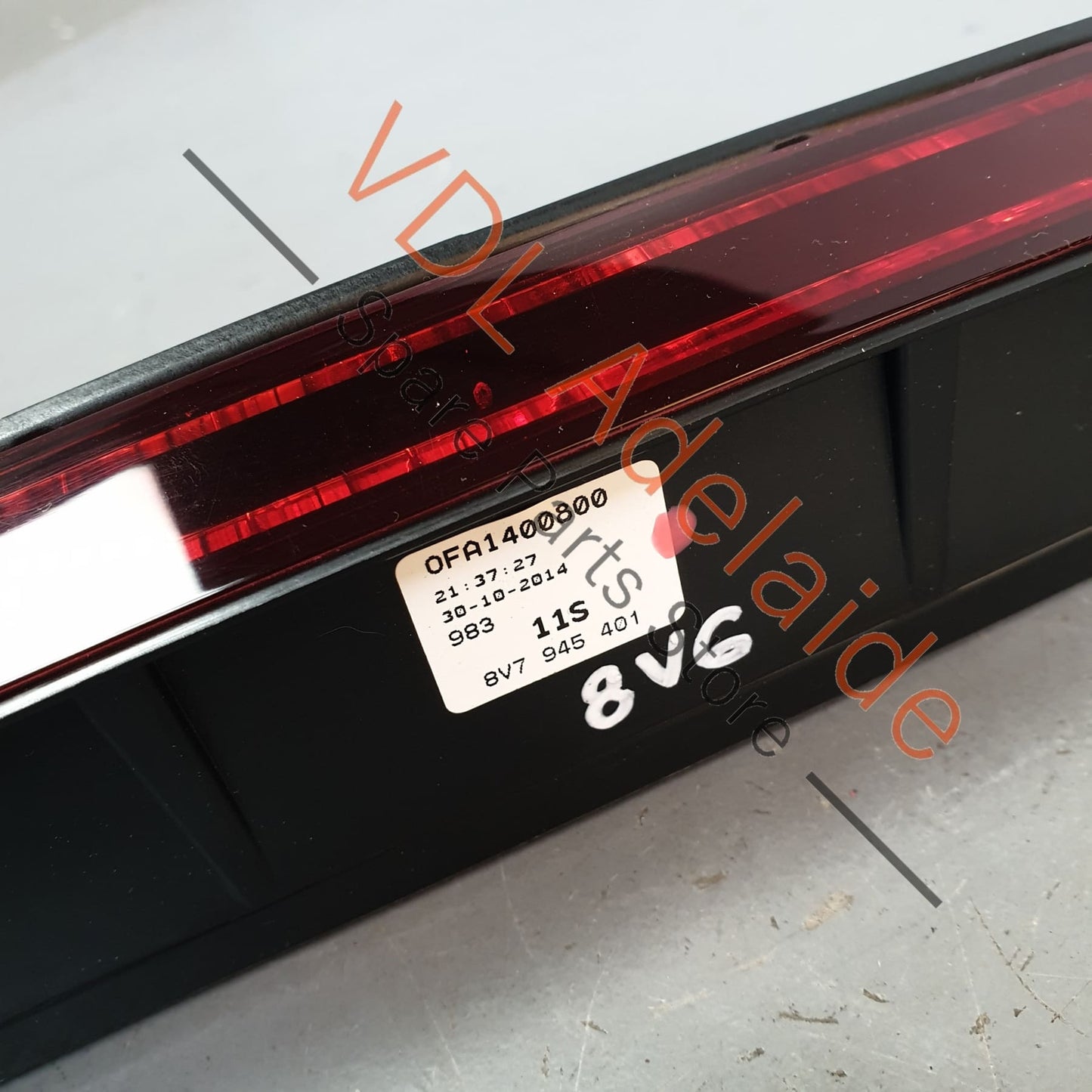 8V7945087    Audi A3 S3 Thrid Middle Centre High Level Brake Light 8V7945087