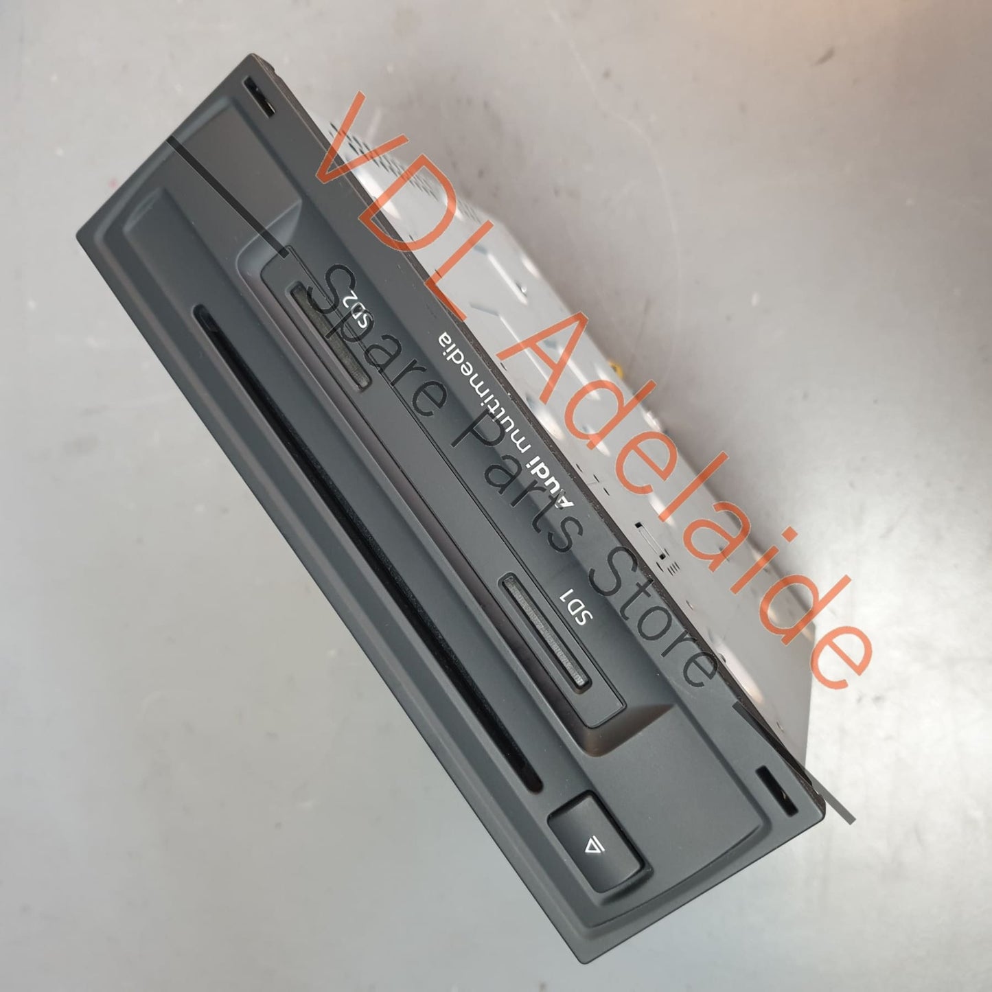 8V0035045E 8V0035045C   Audi S3 Main Infotainment MIB Main Unit  8V0035045E