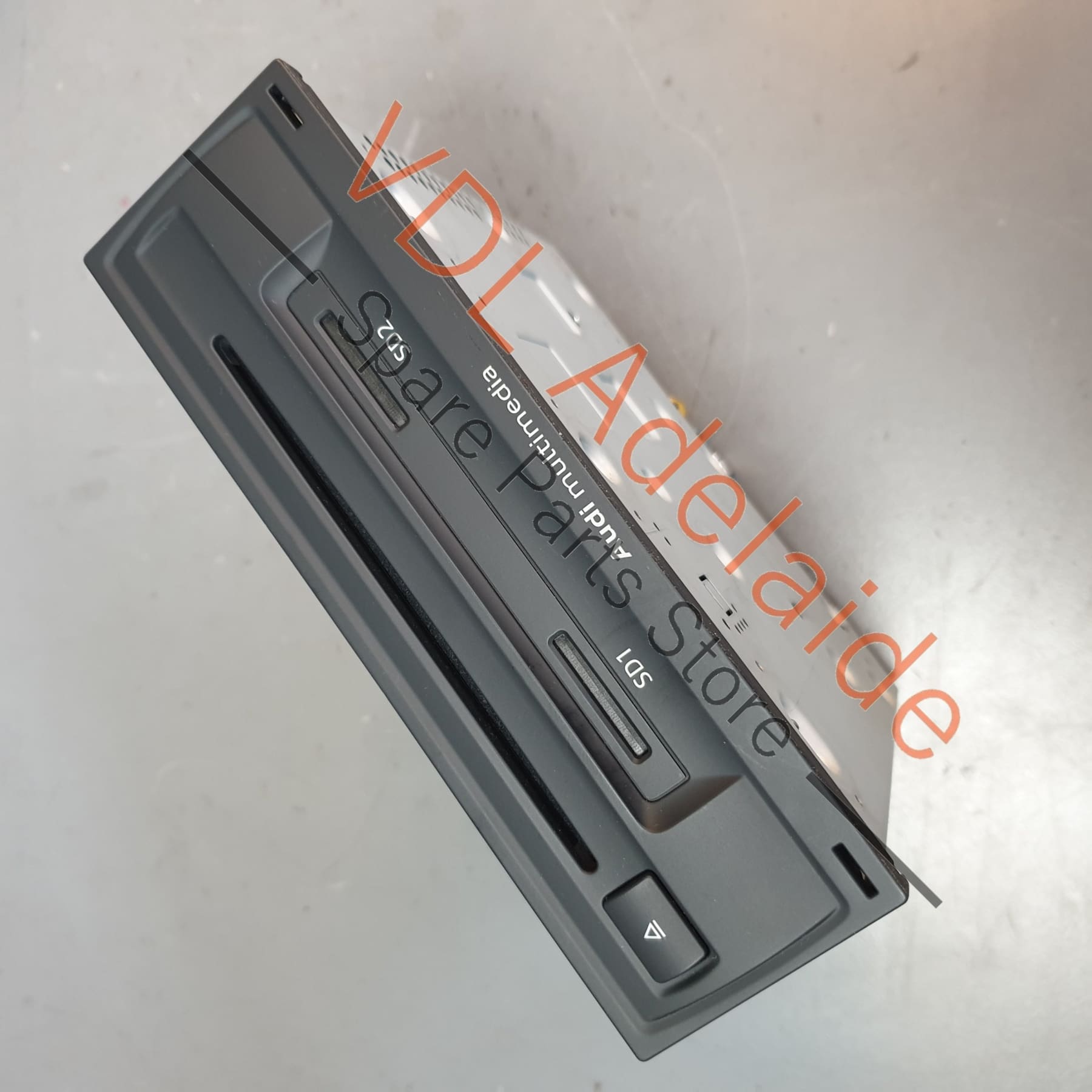 8V0035045E 8V0035045C   Audi S3 Main Infotainment MIB Main Unit  8V0035045E