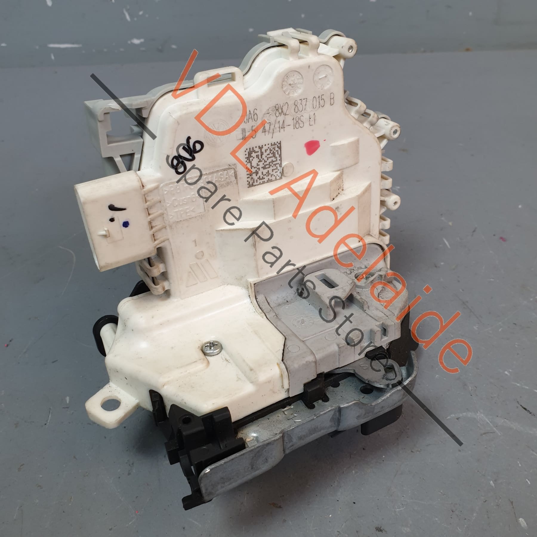 Audi a3 deals door lock mechanism