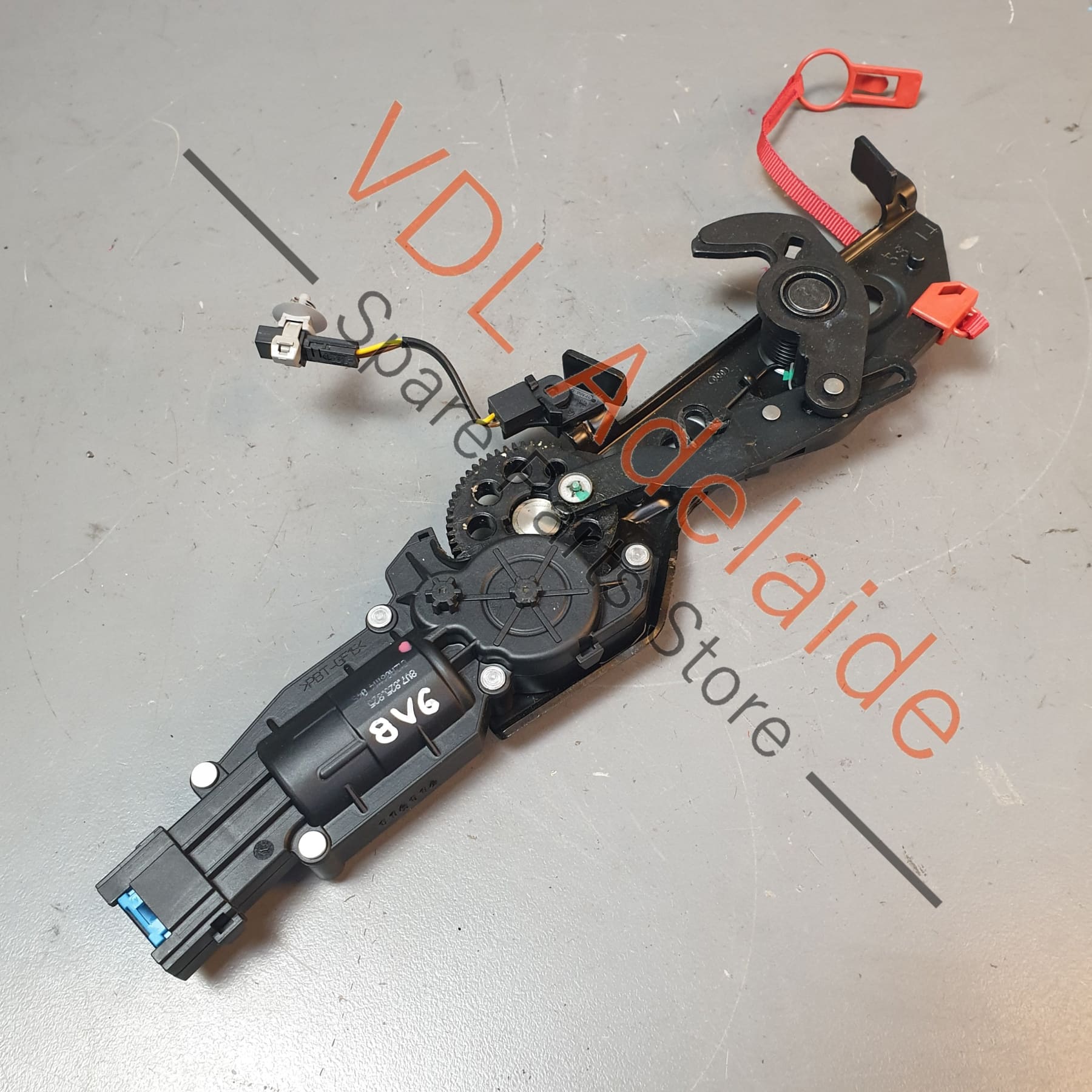 8V7825825    Audi A3 S3 Cabriolet 8V7 8V Roof Soft Top Locking Mechanism 8V7825825